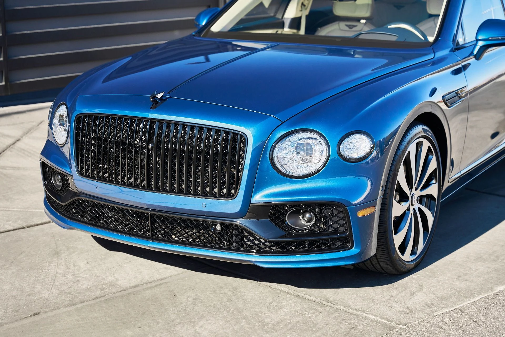 mph004_3971822869_Used_2024_Bentley_Flying_Spur_Mulliner_V8_1768876533_e13696a90b