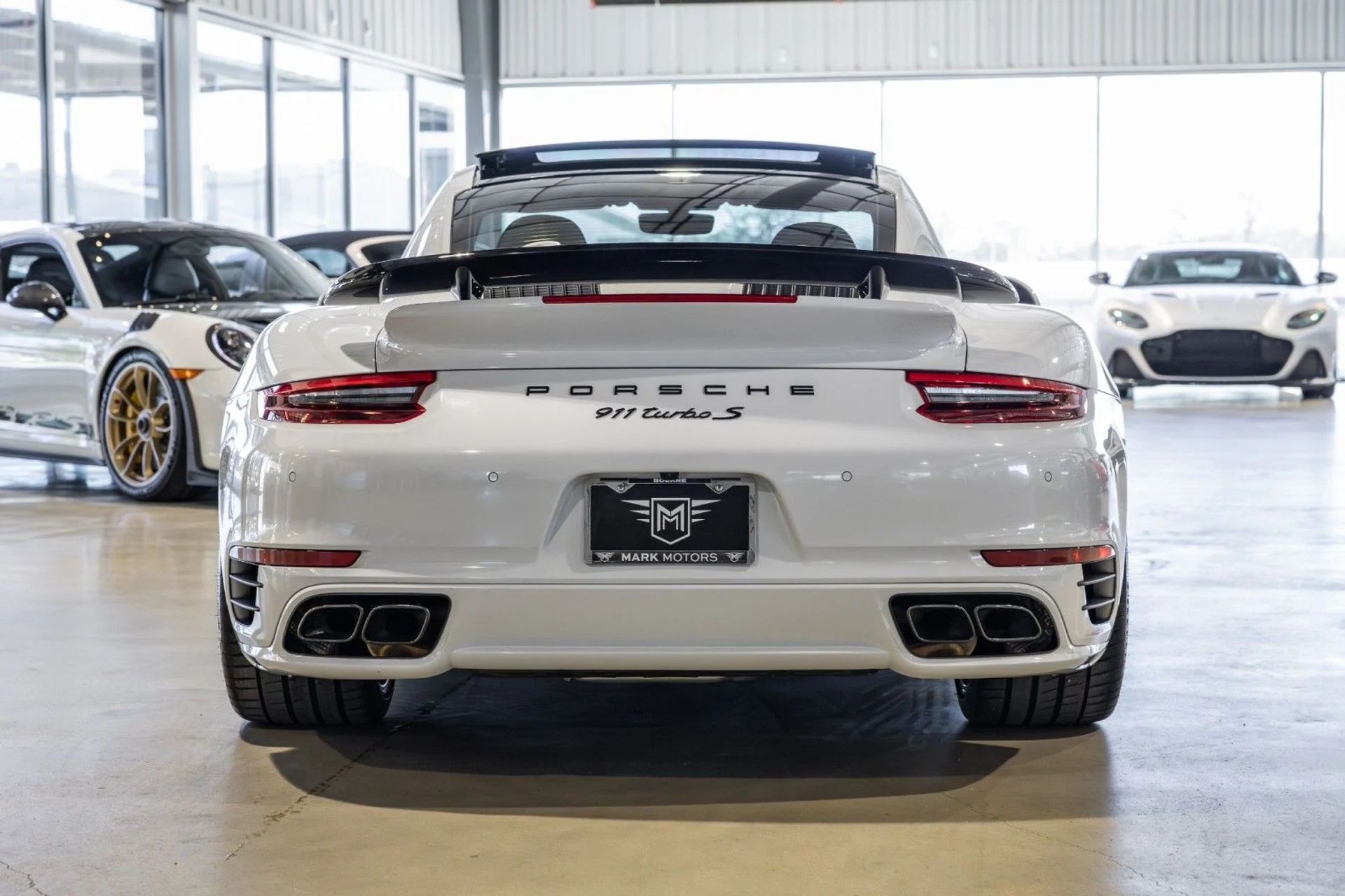 mph004_397297845_8_A_0f8fdff984