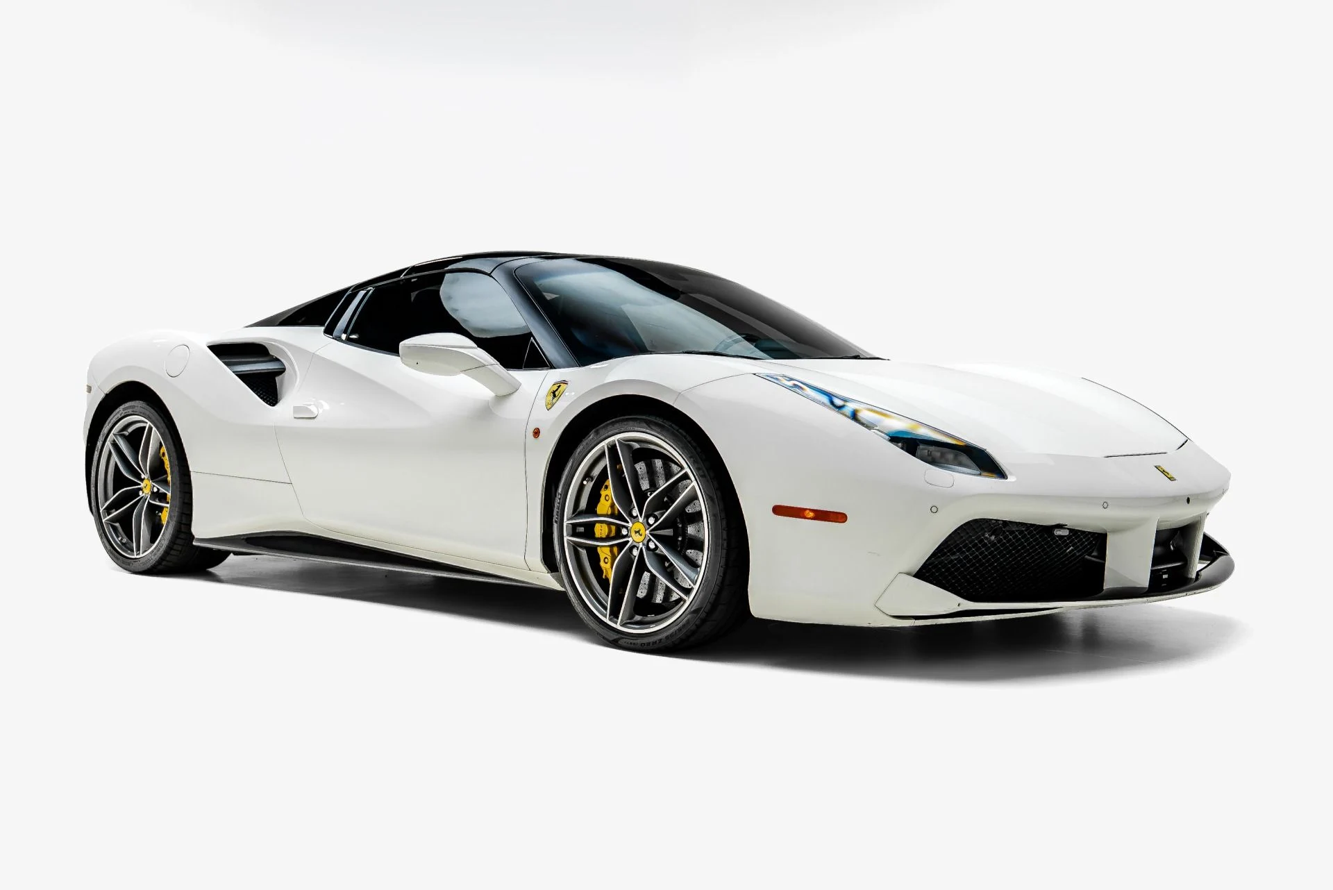 mph004_3975276269_Used_2017_Ferrari_488_Spider_1784937290_f7ad1fef97