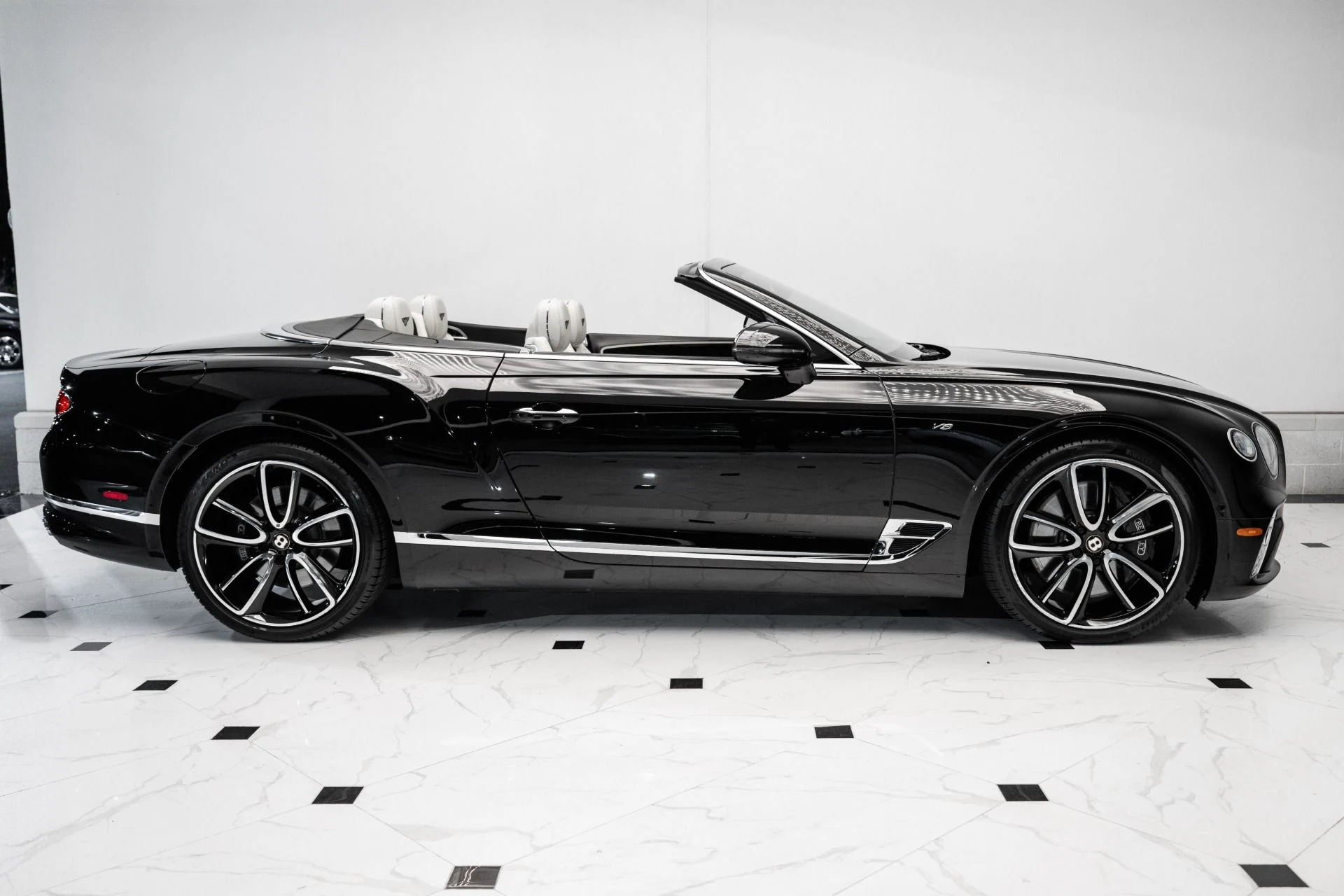 mph004_3976833226_Used_2020_Bentley_Continental_GTC_V8_1739205843_d7f41355fe