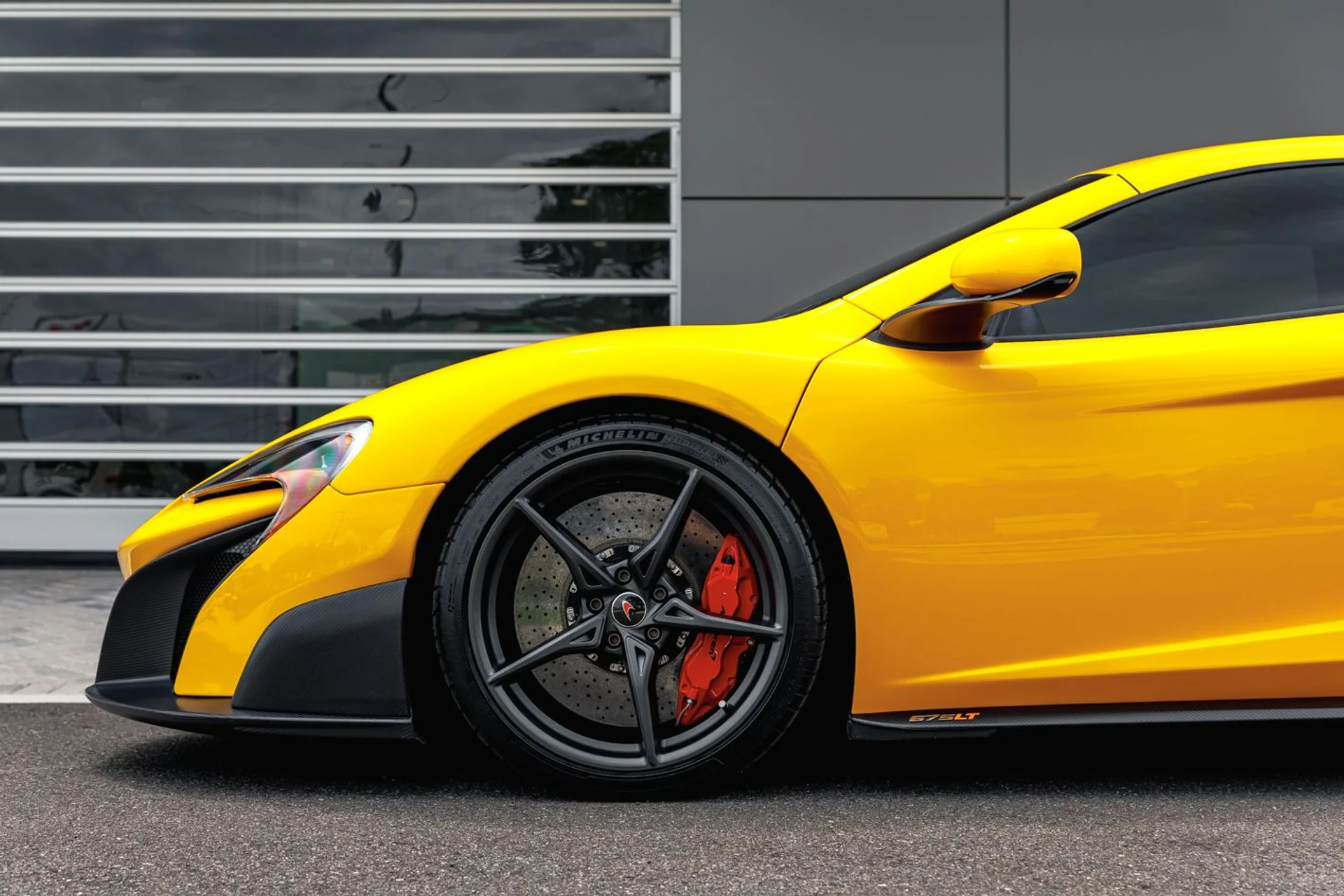 mph004_3977185601_Used_2016_Mc_Laren_675_LT_d5b206d610