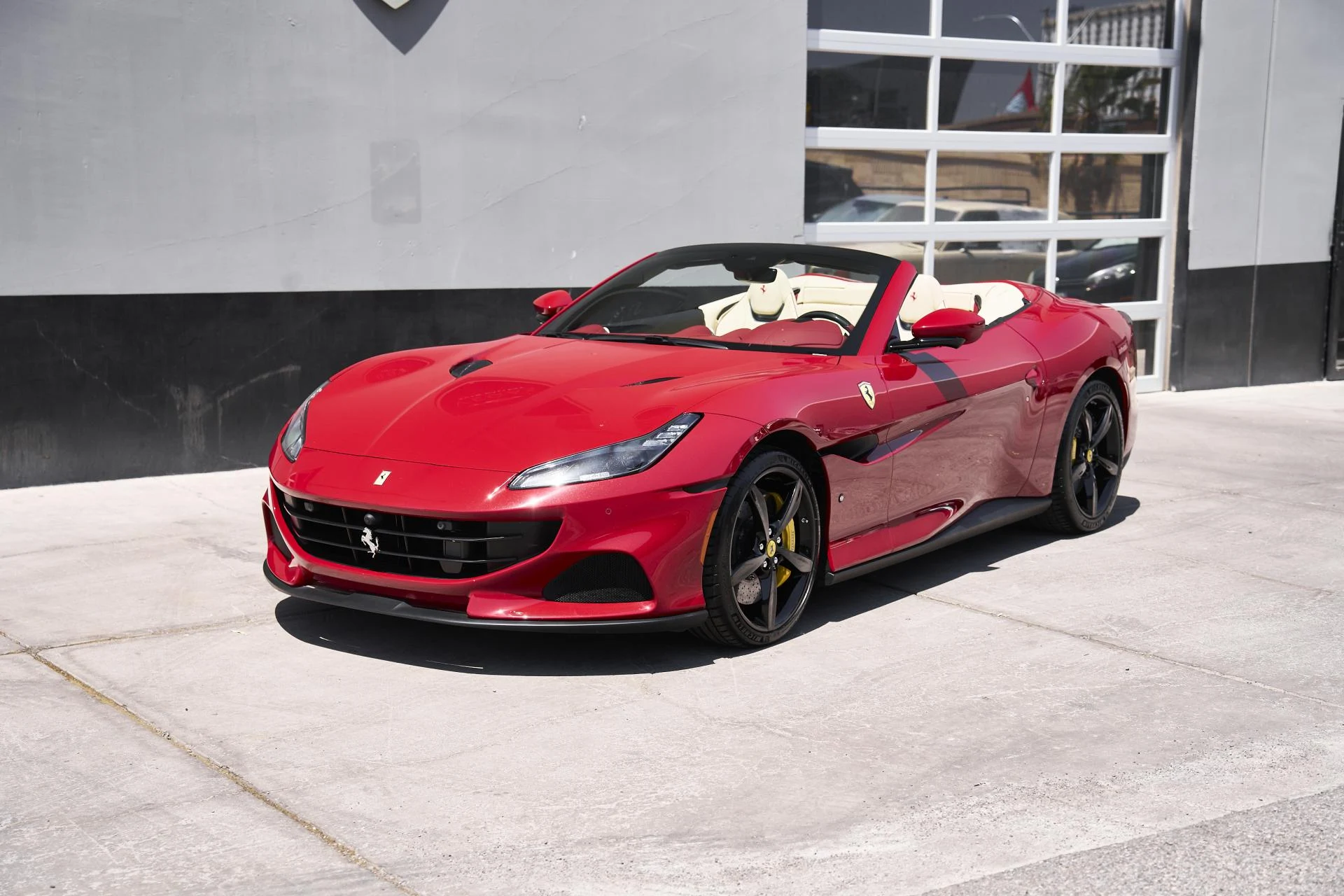 mph004_3977401739_Used_2022_Ferrari_Portofino_Base_1752263914_a6c505ecdd