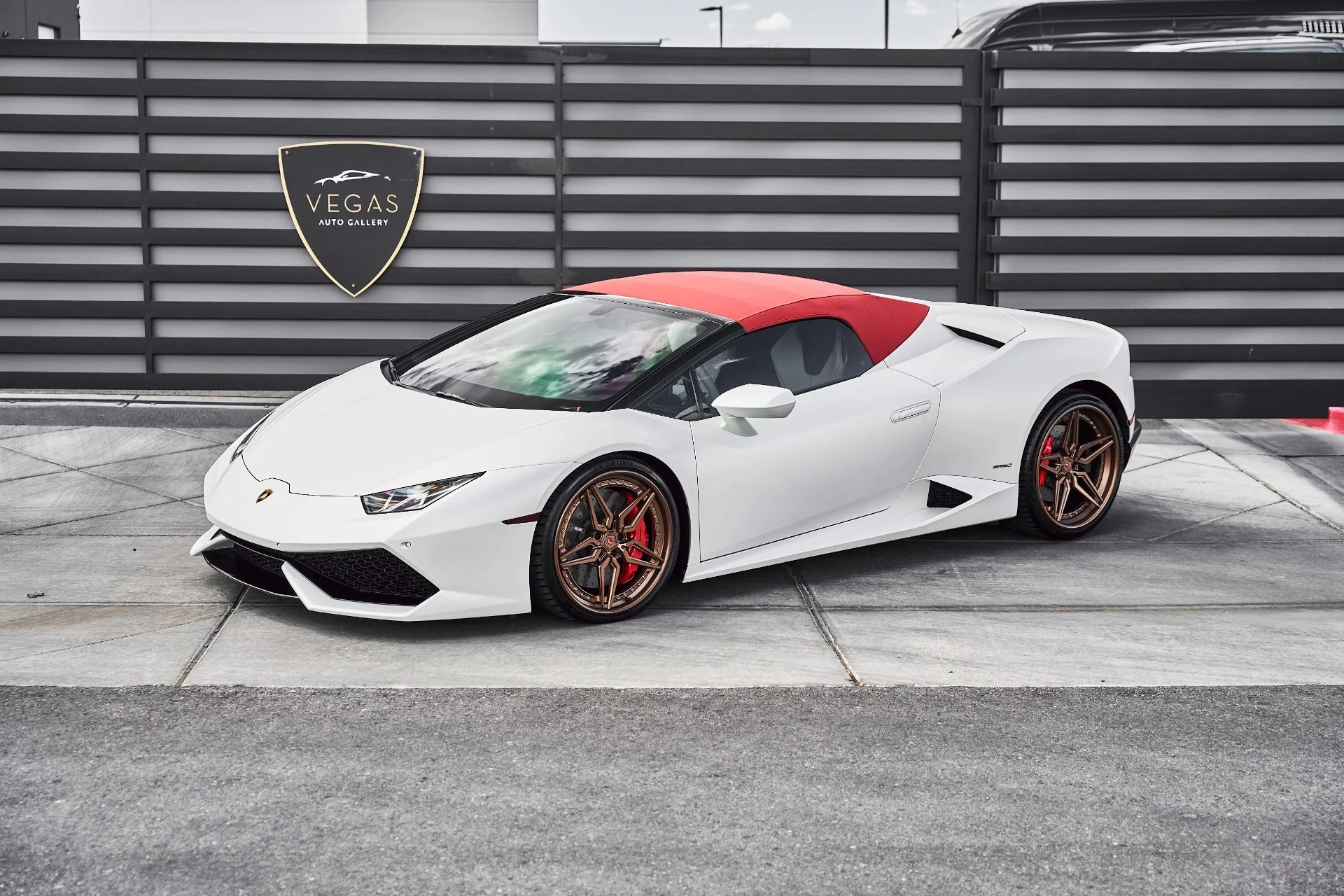 mph004_3980153528_Used_2017_Lamborghini_Huracan_1786741579_468f2937a6
