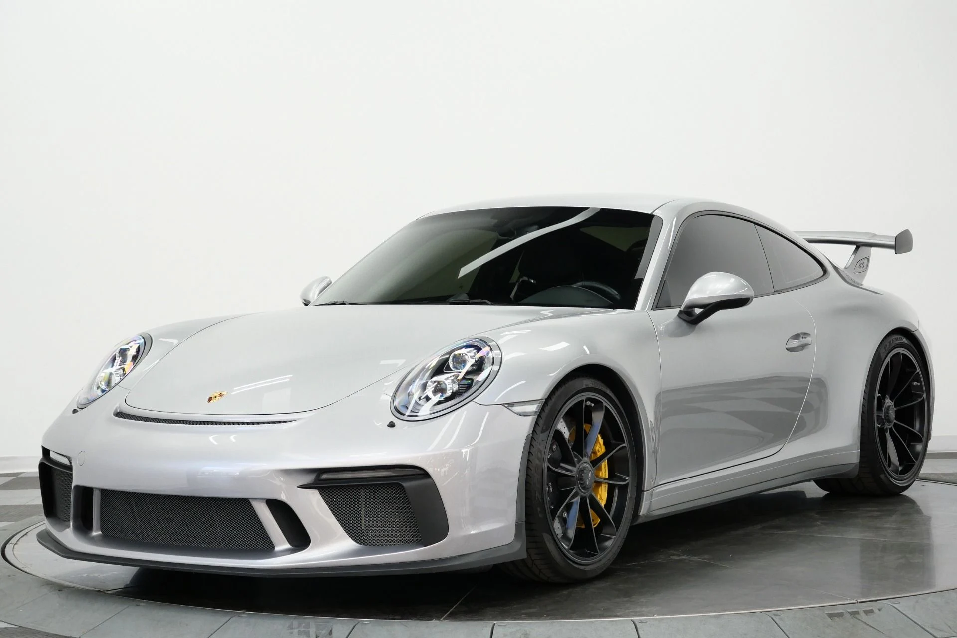 mph004_3981229150_Used_2018_Porsche_911_GT_3_6_Speed_Manual_Carbon_Buckets_Carbon_Brakes_1787849998_c264862a0c