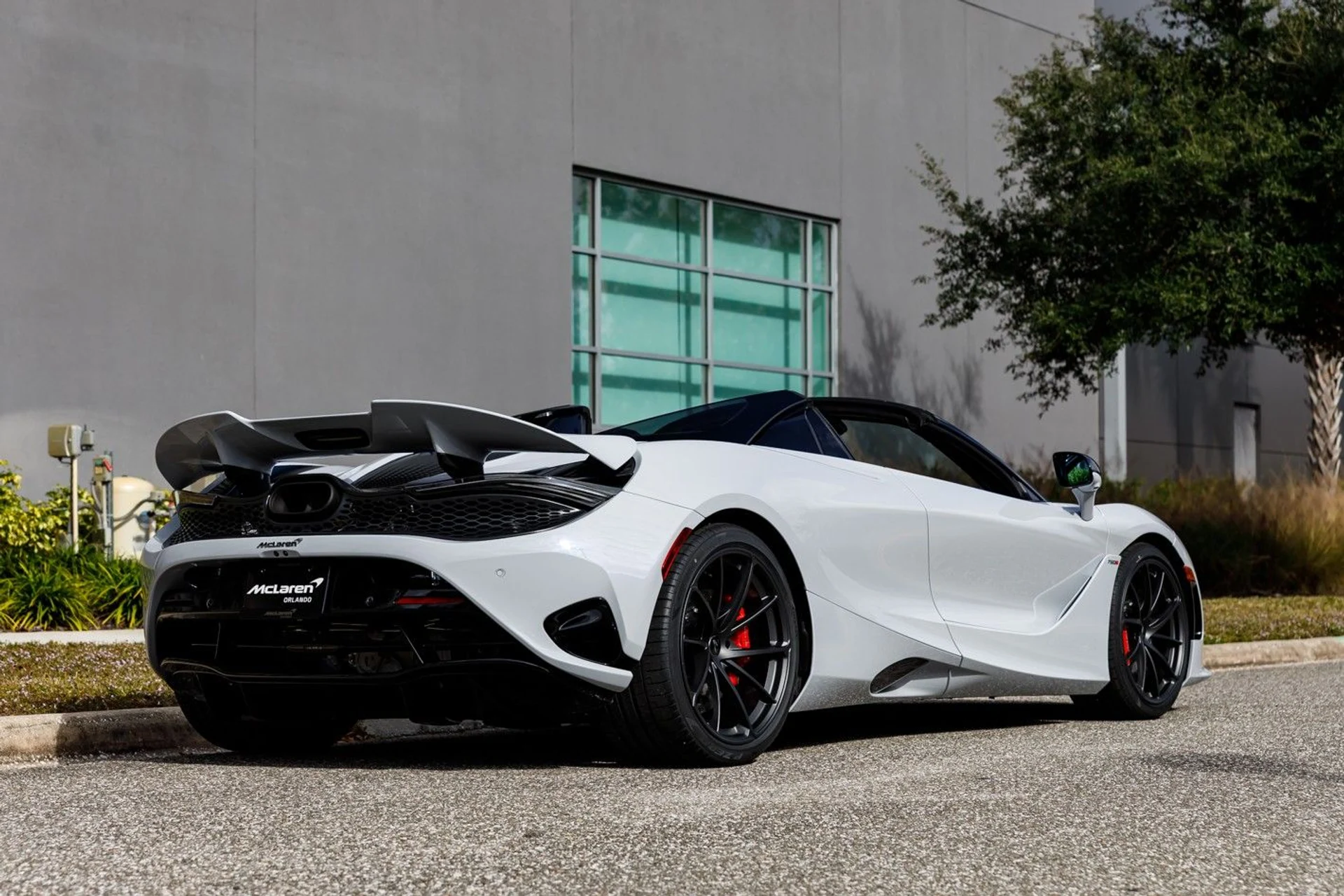 mph004_3981350236_637_p5_l_14e0985679