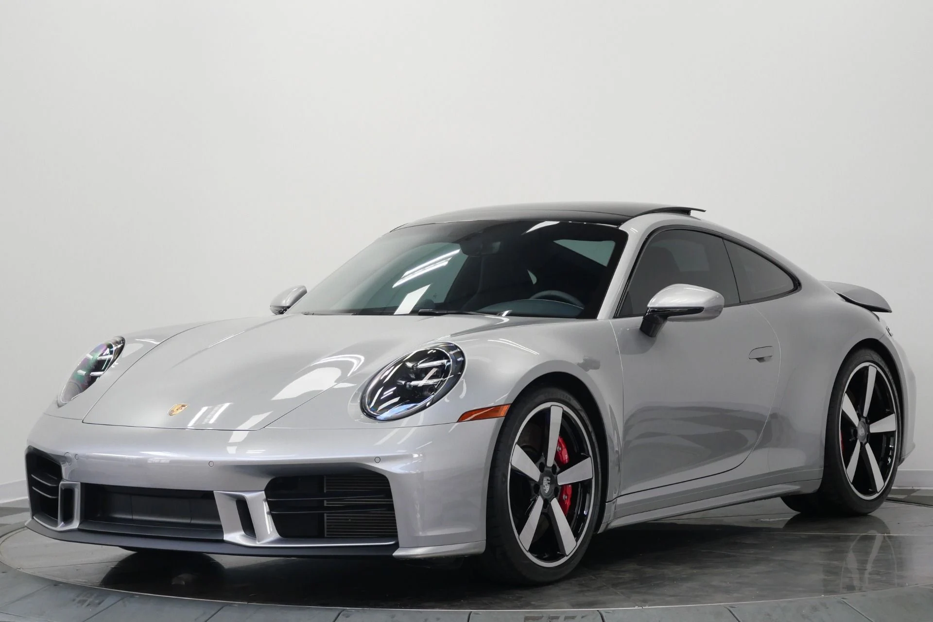 mph004_3983284447_Used_2025_Porsche_911_Carrera_S_Sport_Design_Package_18_Way_Seats_Carrera_Classic_Wheels_1775922258_013f53a30f