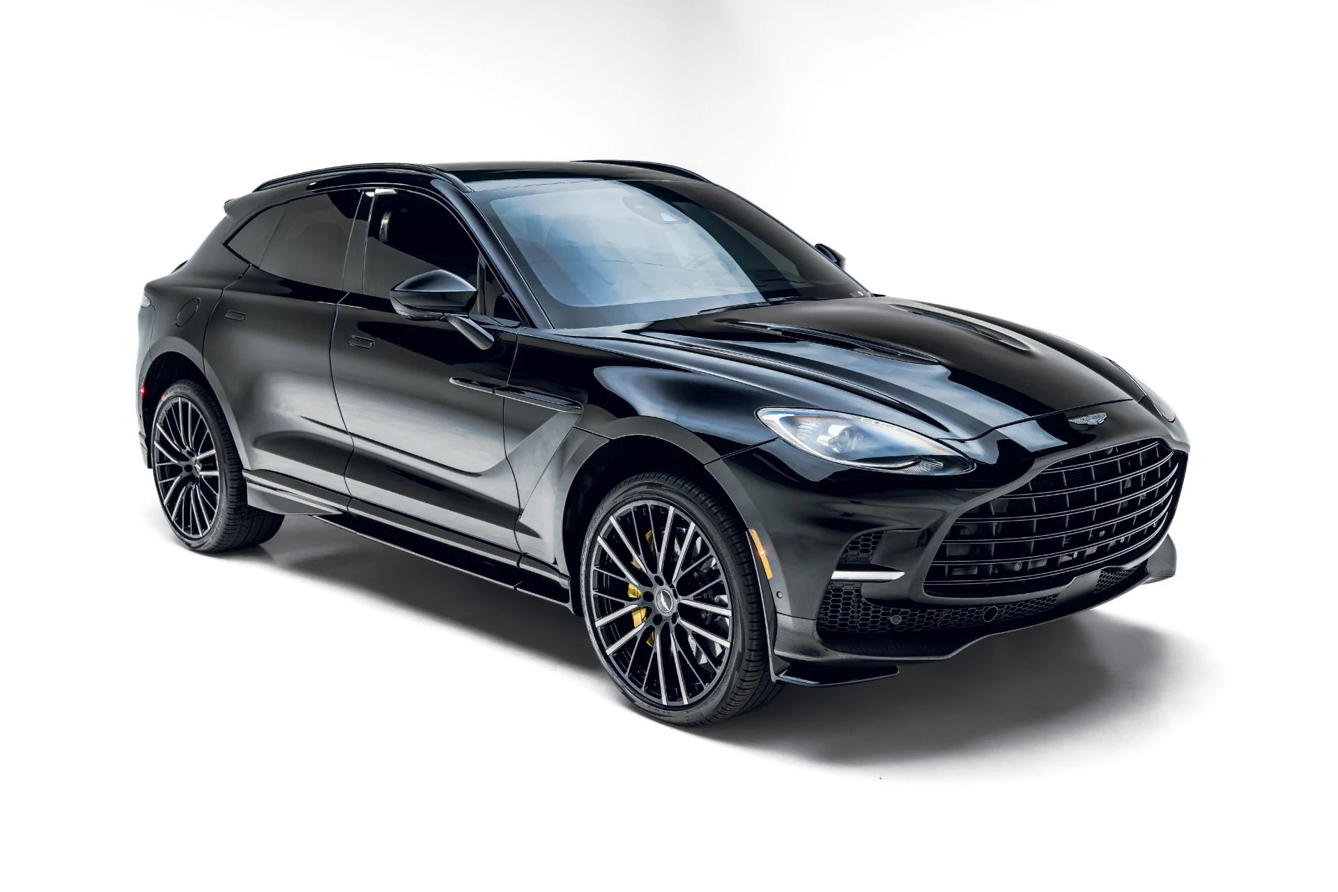 mph004_3985775551_Used_2023_Aston_Martin_DBX_707_1782930687_4efef695e3