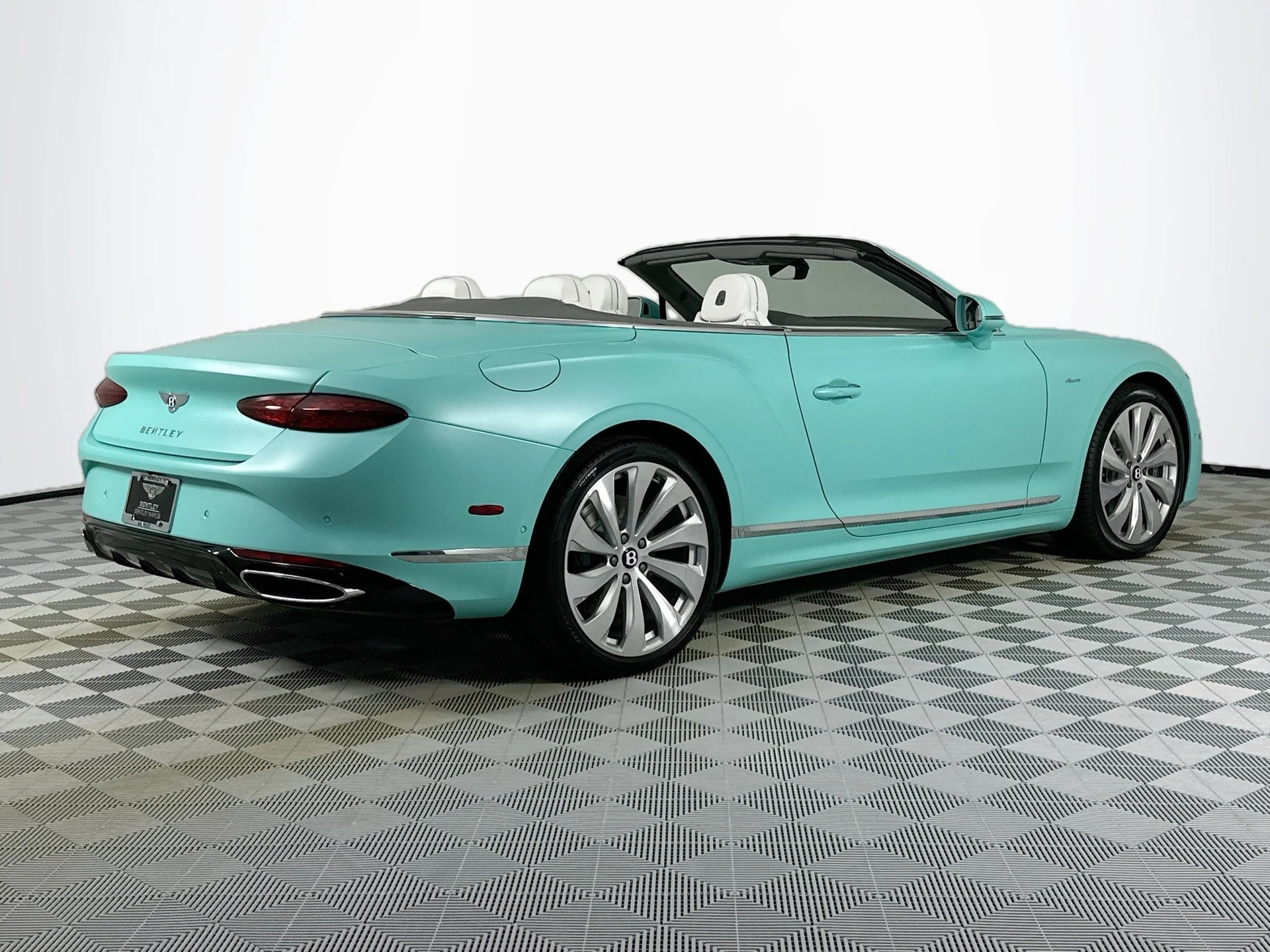 mph004_3986157878_5_3d538aa4cf