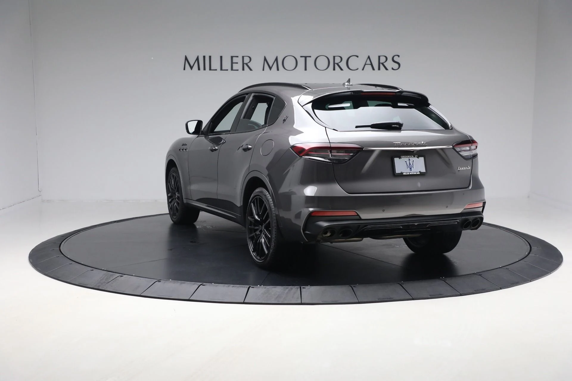 mph004_3989780008_Used_2022_Maserati_Levante_Modena_b155082445