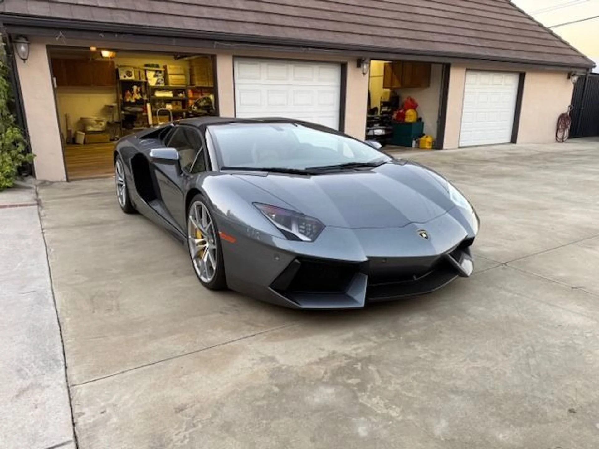 mph004_3997593746_Used_2014_Lamborghini_Aventador_LP_700_4_1764027365_921223101a