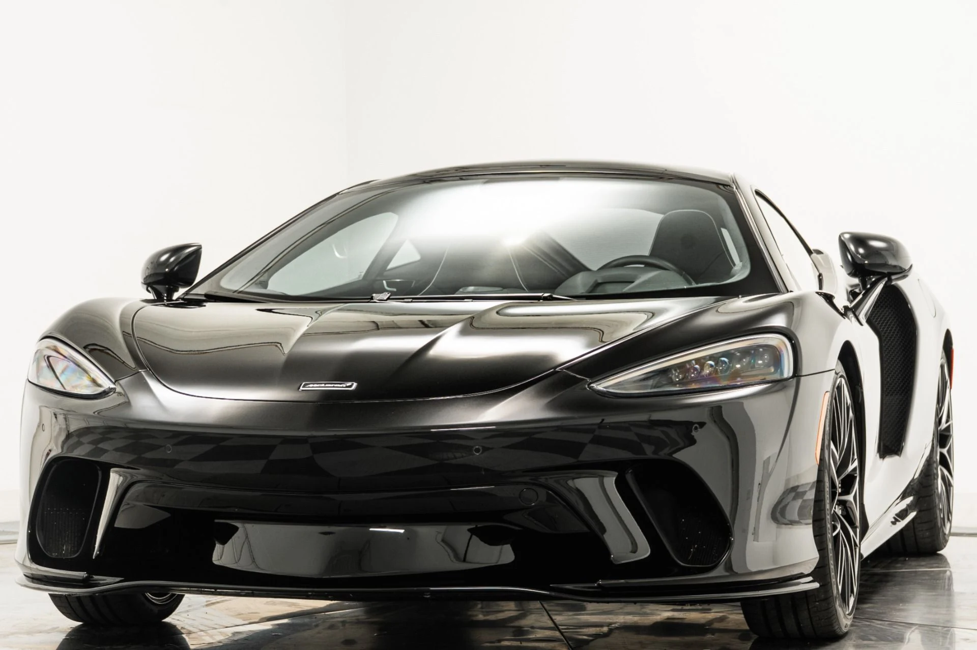 mph004_4005771095_Used_2022_Mc_Laren_GT_Luxe_1757694621_fde885d7ca