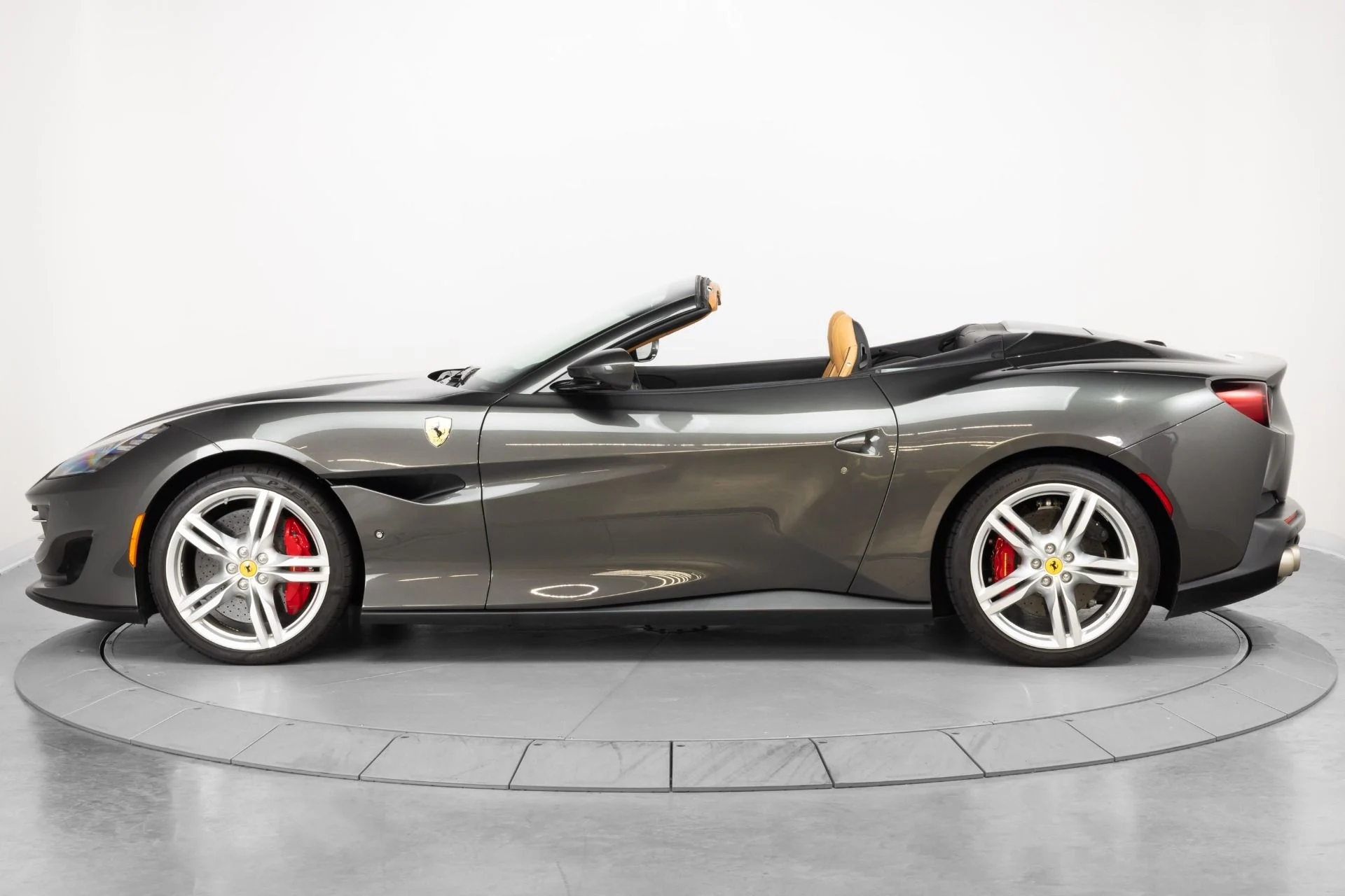 mph004_4021888051_Used_2019_Ferrari_Portofino_1784318082_206e25fde9