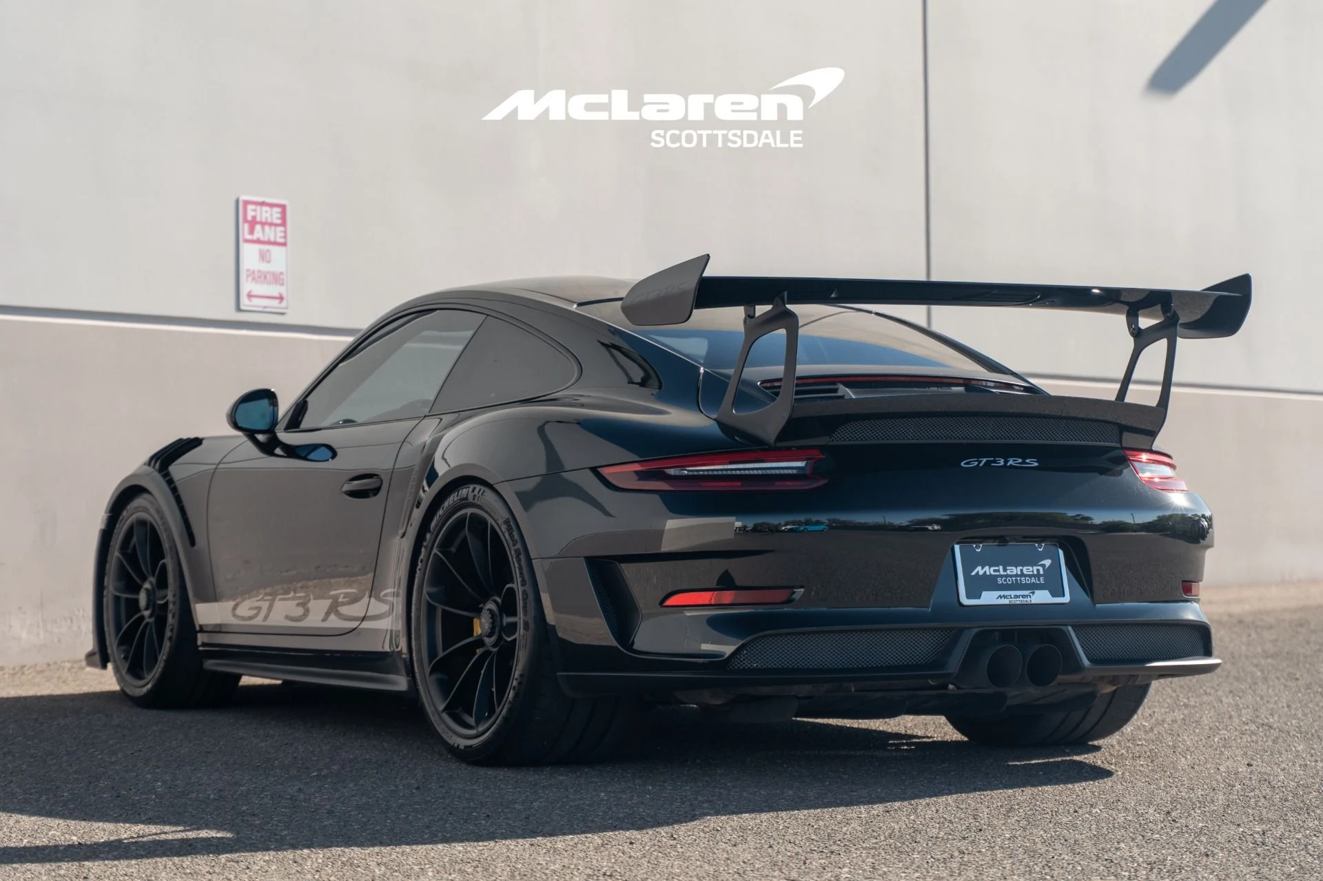 mph004_4022720193_Used_2019_PORSCHE_911_GT_3_RS_1775874087_dce7572c33