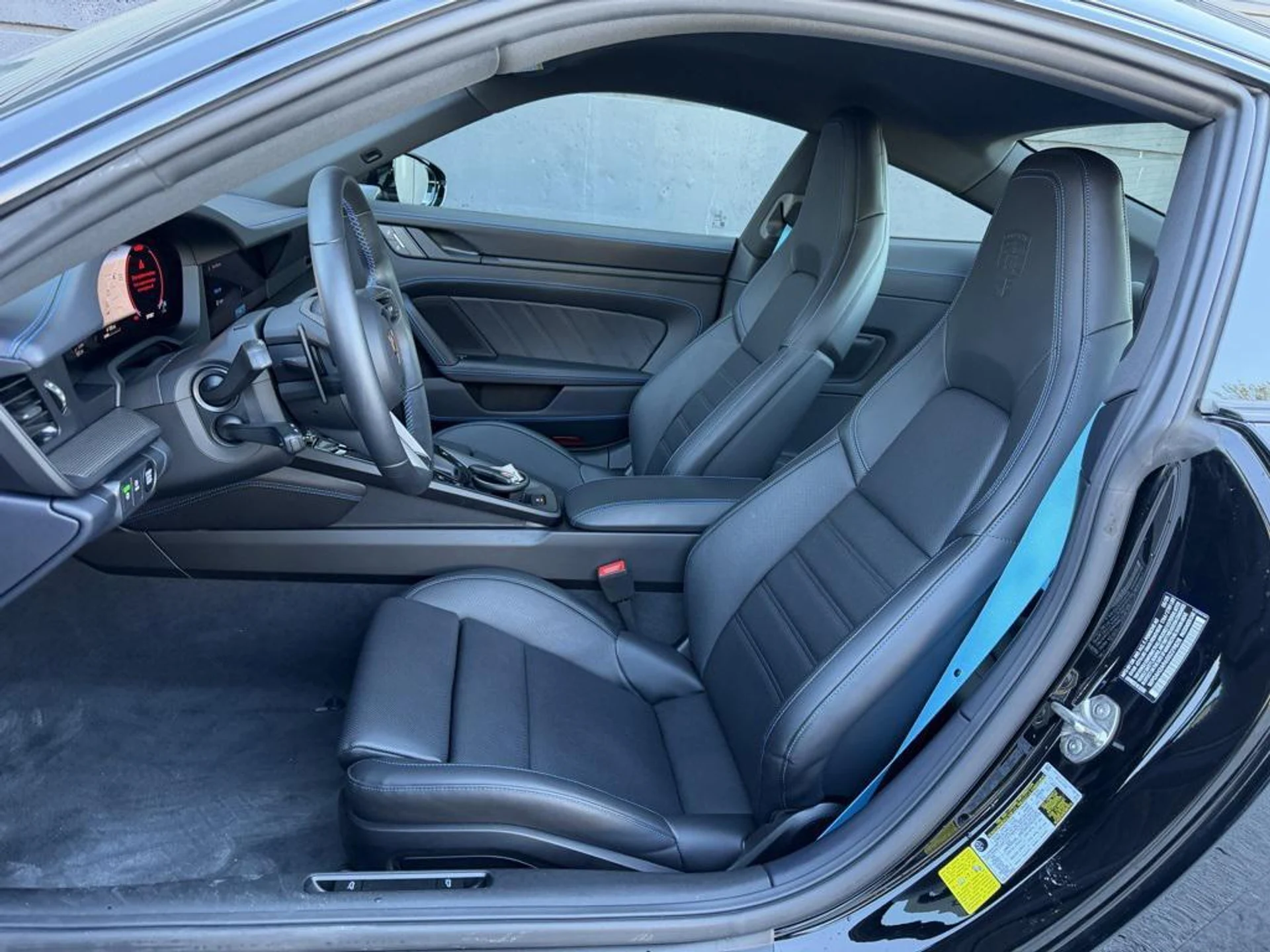 mph004_4023920935_hj_Okf_Jz_Yy_E_Dw3v_2_QEYY_9k9c_Pw0_a1768364c7