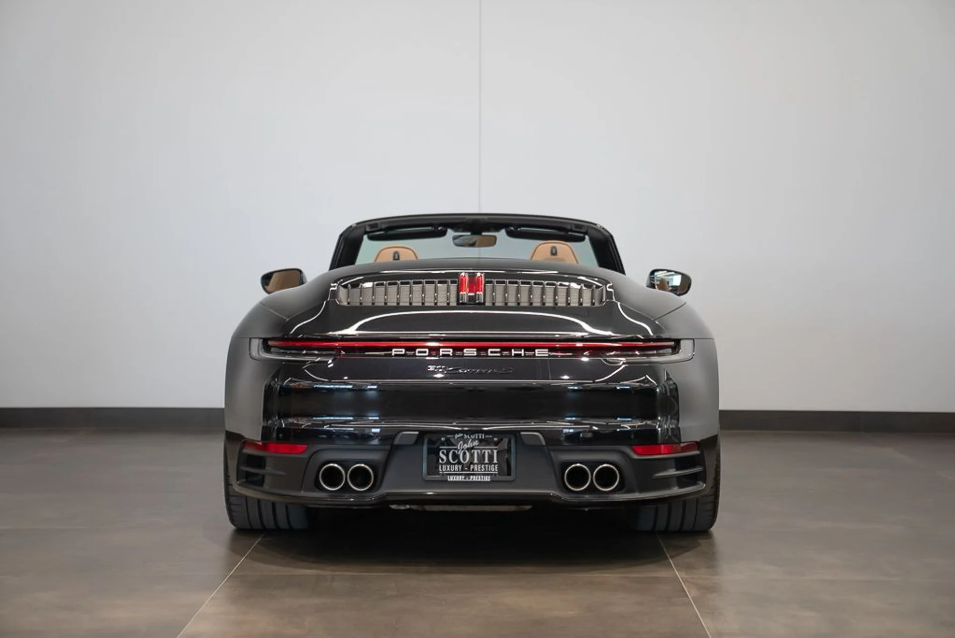 mph004_4025348064_porsche_911_2022_jpg_v_1780407122_d62bed528a