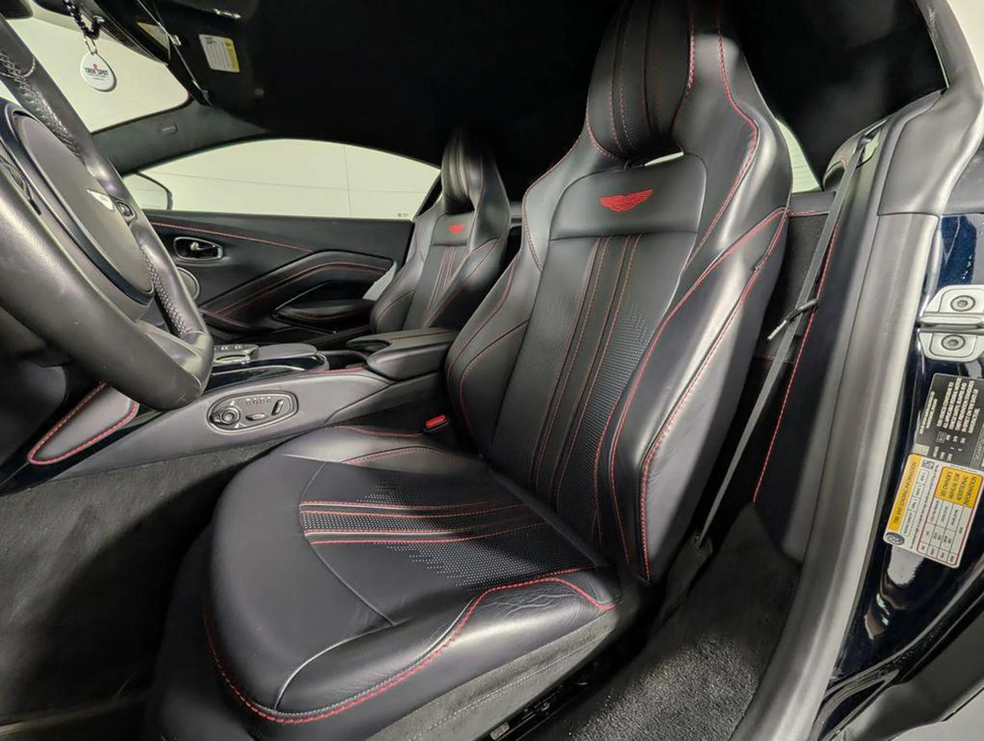 mph004_4031042118_y_P5_O7_N9_FNND_8b4f_F4_Hf4_LJ_90j_Qw_4fc2c19742