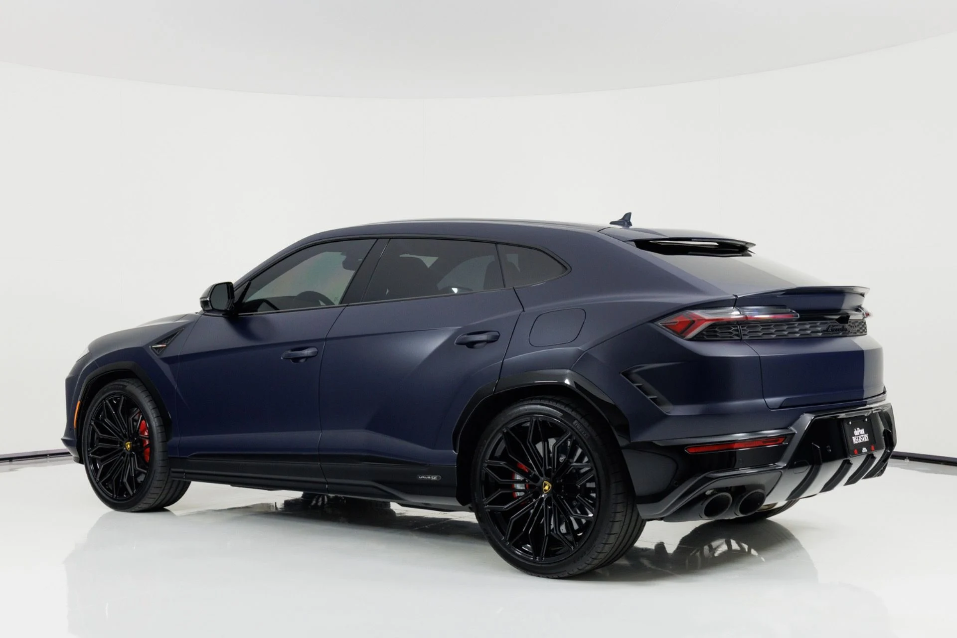 mph004_4033988428_Used_2025_Lamborghini_Urus_SE_1779304697_58f0b0ad3c