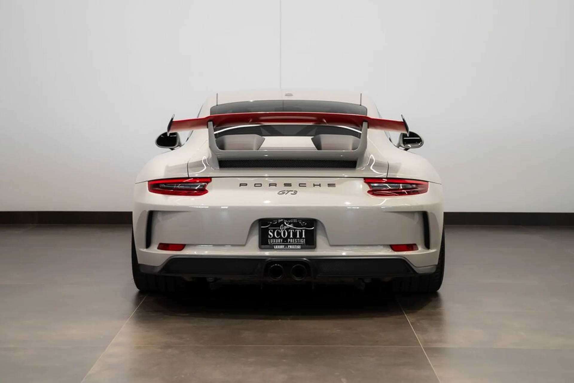 mph004_4035606384_porsche_911_2018_jpg_v_1773863537_7f187a3c65