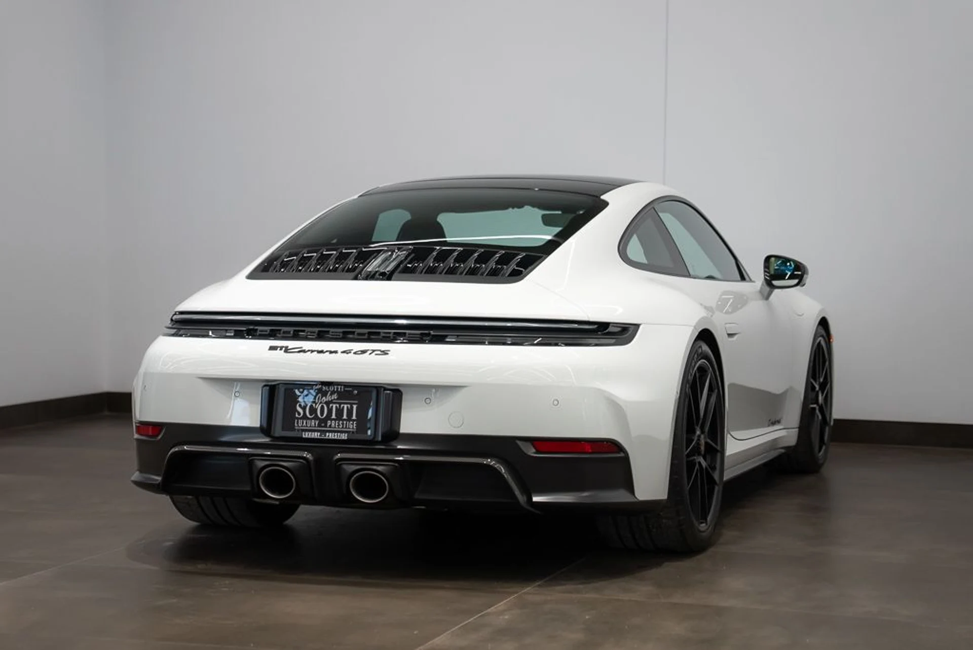 mph004_4039343241_porsche_911_2026_jpg_v_1775165756_98fe411395