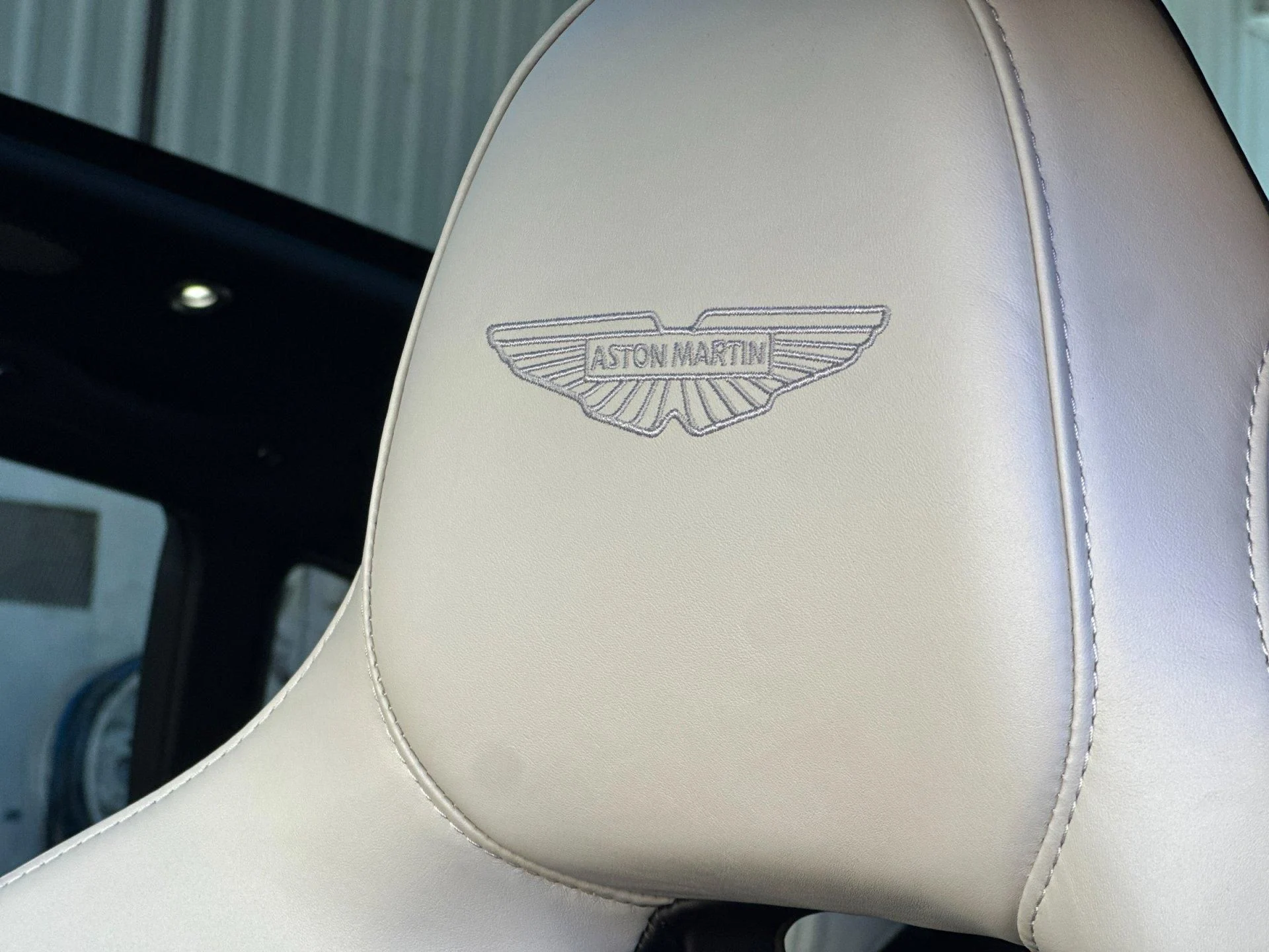 mph004_4039852450_New_2026_Aston_Martin_DBX_S_1790736450_1dc8dcb466