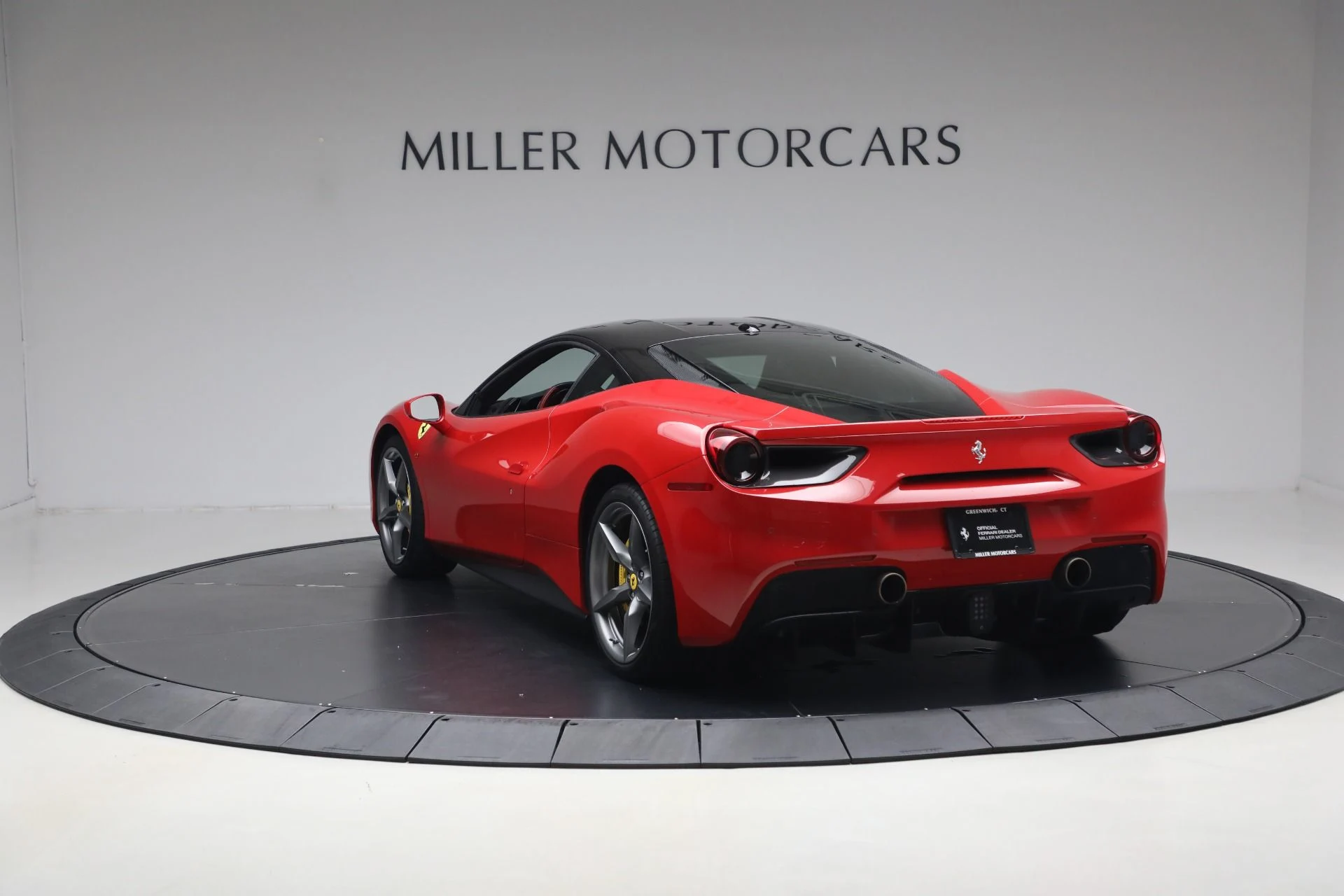 mph004_4042060667_Used_2018_Ferrari_488_GTB_1785949713_bfc27cca1a