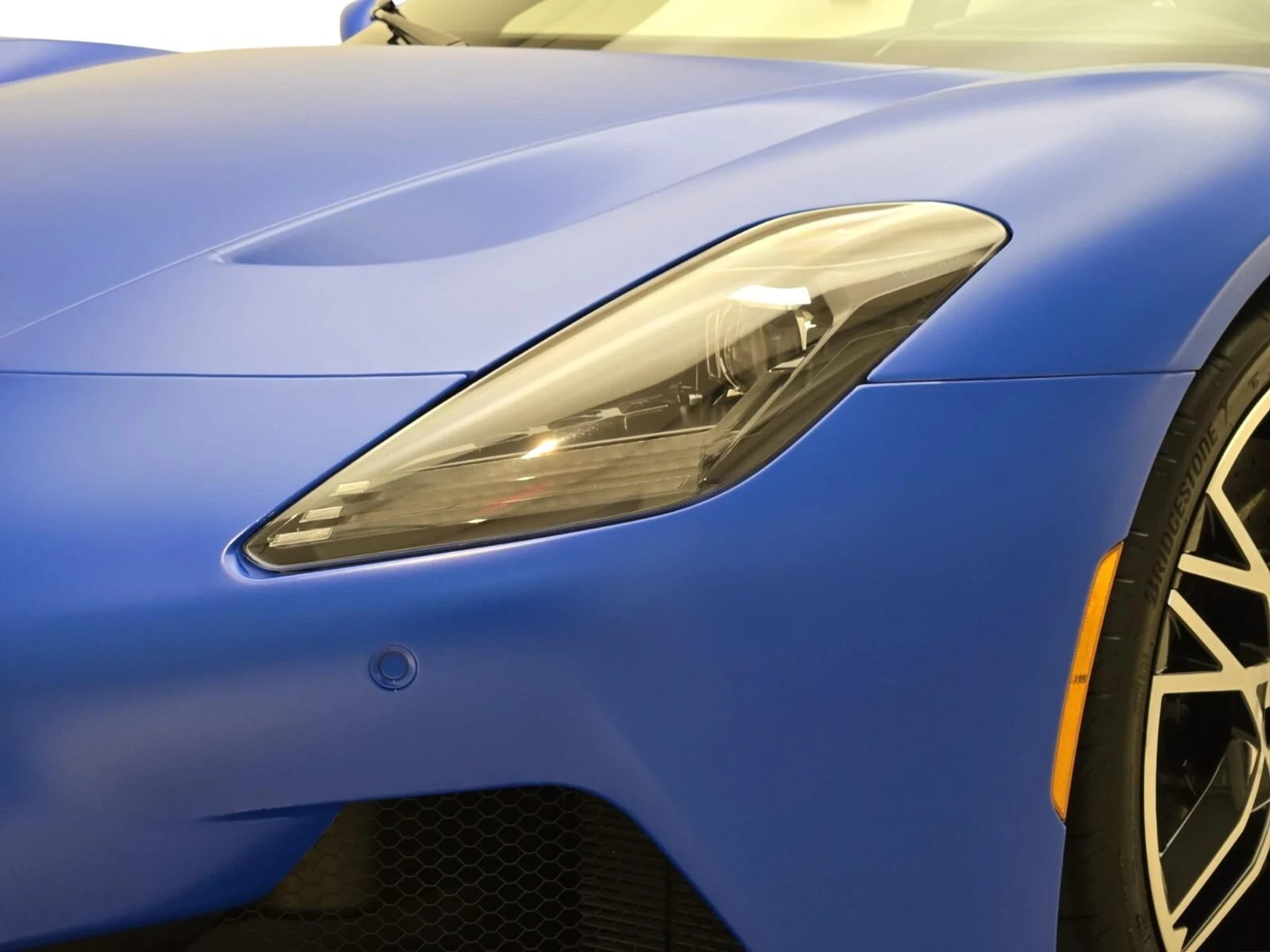 mph004_404754571_Used_2023_Maserati_MC_20_1765004029_b3d069614d