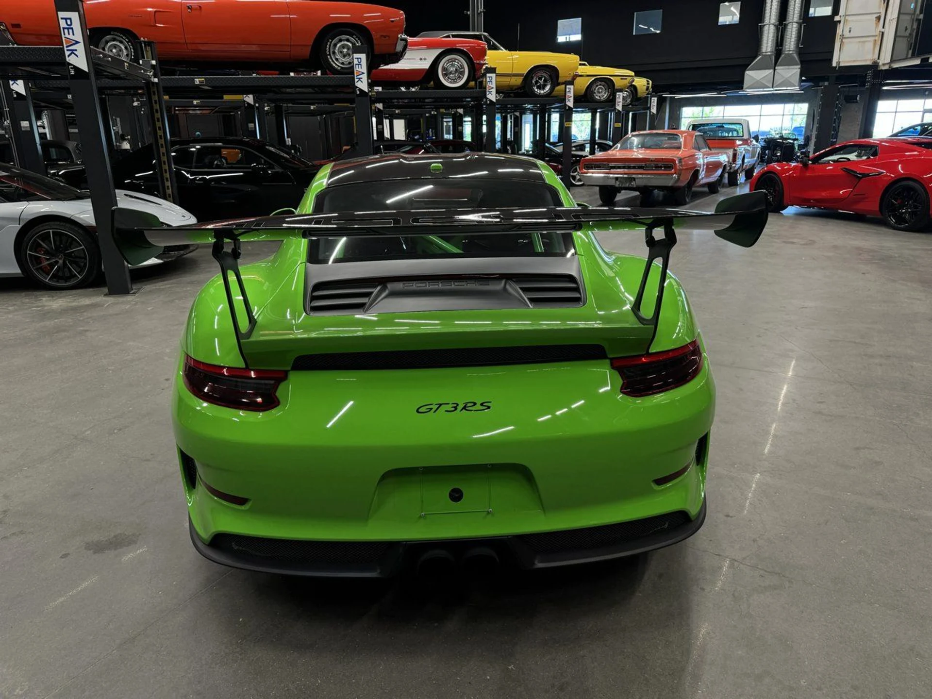 mph004_4050897847_porsche_911_2019_671f508fd8