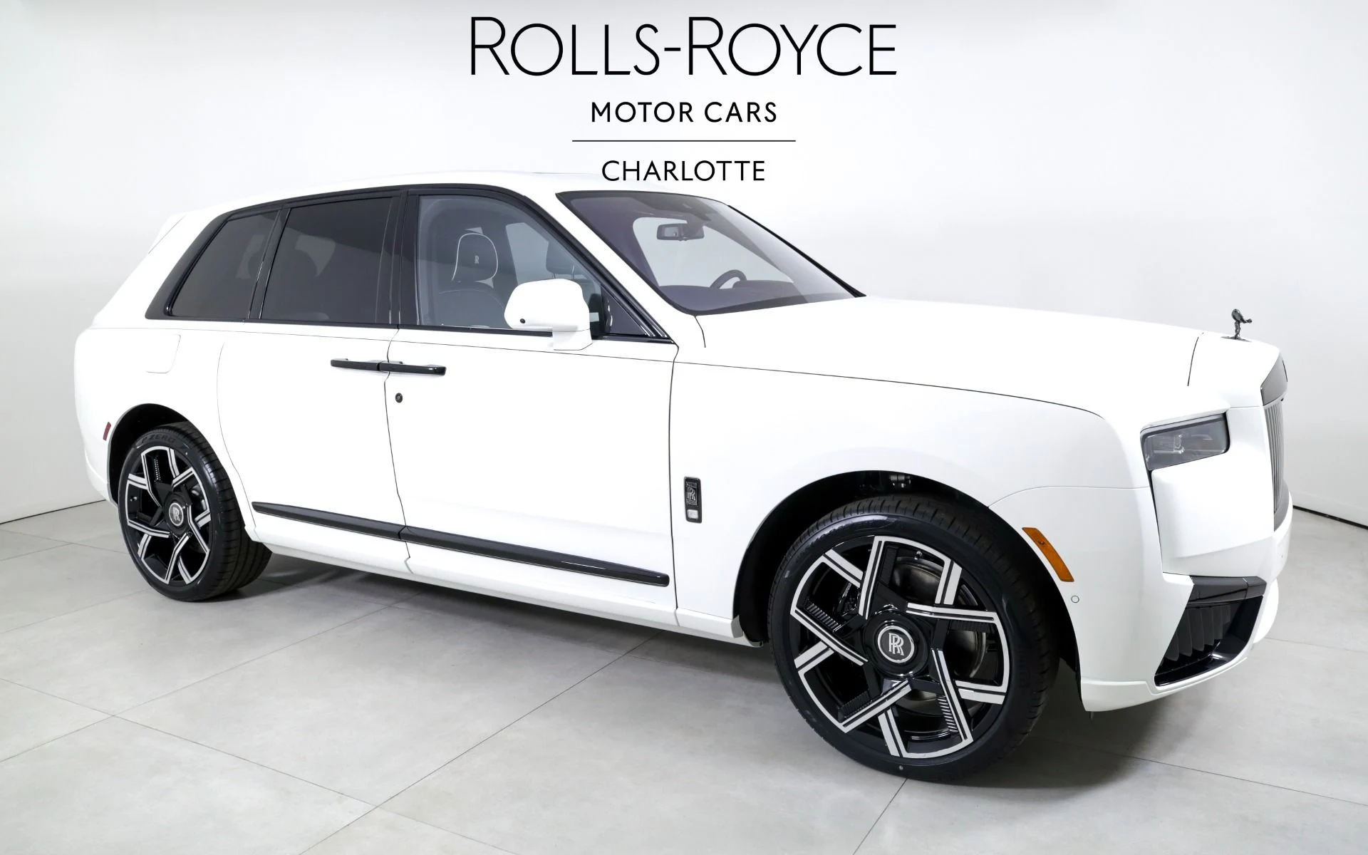 mph004_4057338102_Used_2025_Rolls_Royce_Black_Badge_Cullinan_1734452327_8831ef485a