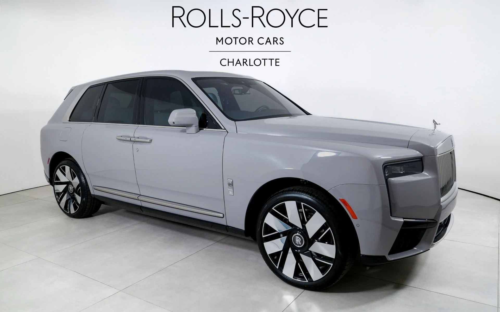 mph004_4061294424_Used_2025_Rolls_Royce_Cullinan_1771363273_8e05ecbe8f