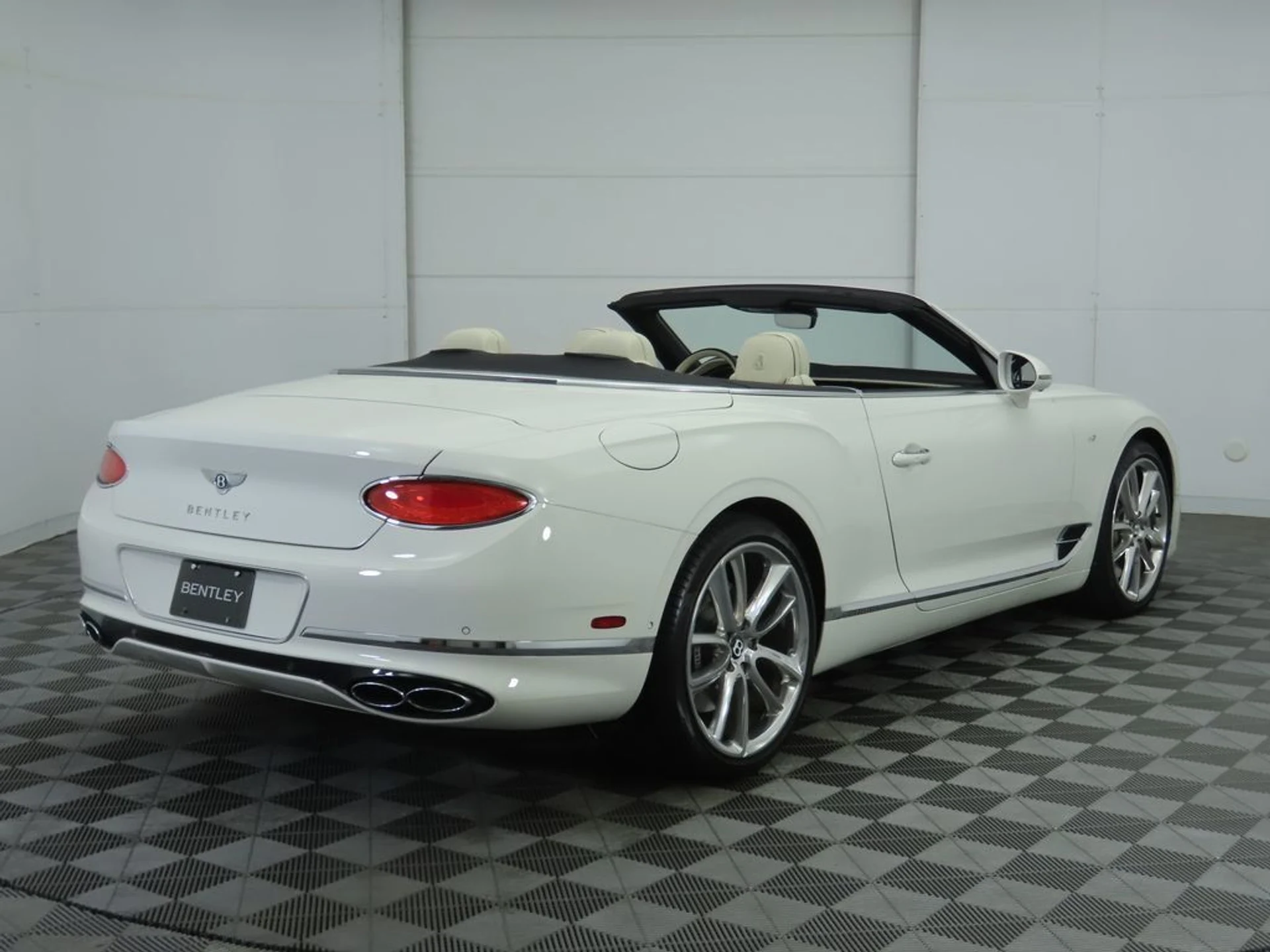 mph004_4073437505_used_2022_bentley_continental_gtmullinerconvertible_8119_22908065_5_1024_56d7ec5463