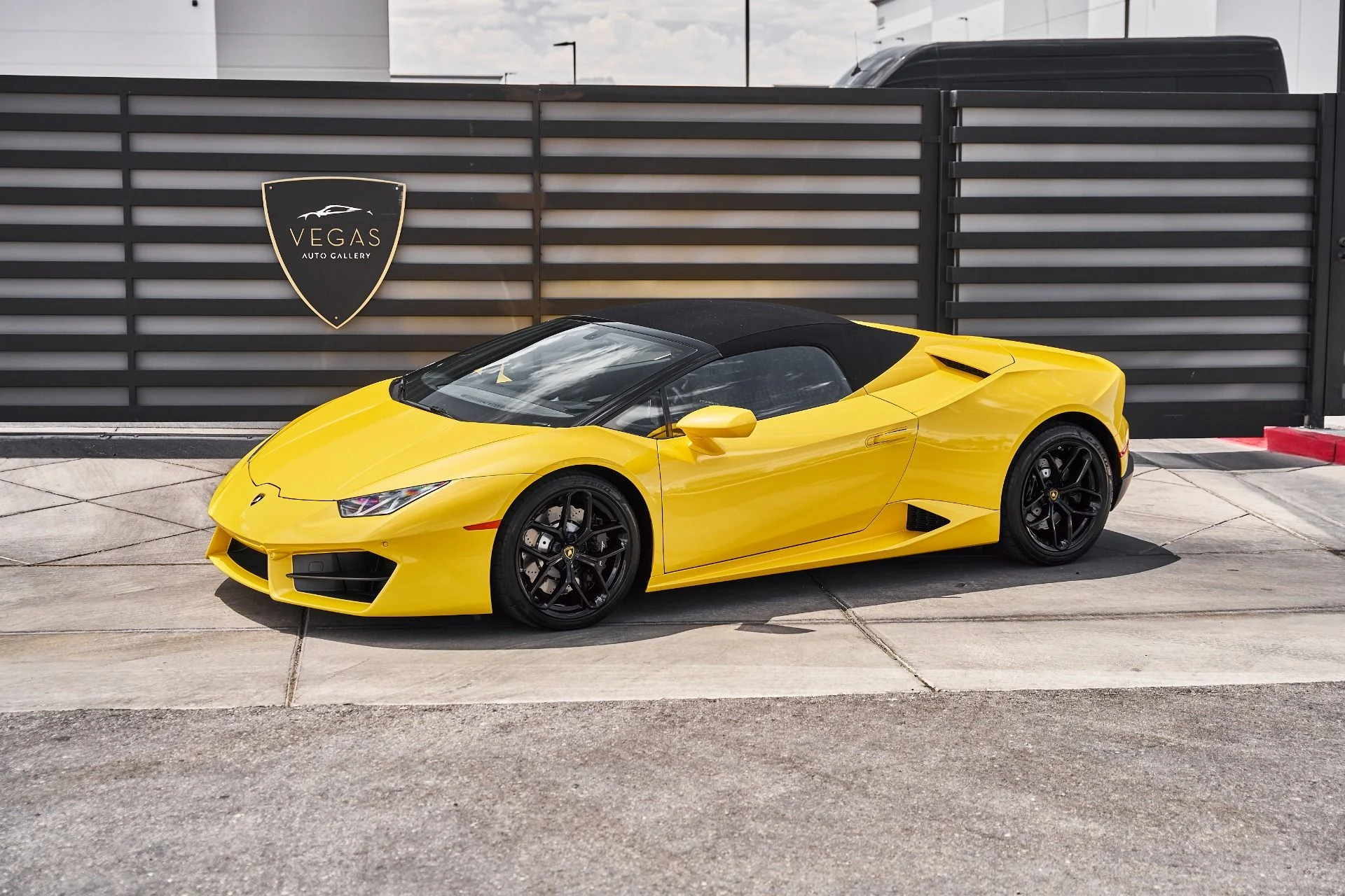 mph004_4075684927_Used_2018_Lamborghini_Huracan_LP_580_2_S_1784246779_d79d1f712c
