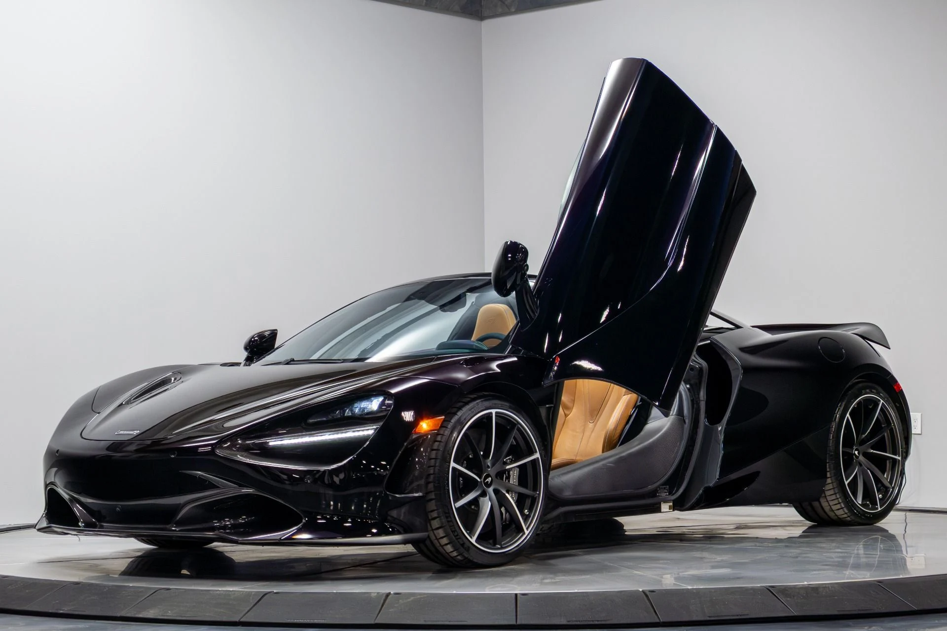 mph004_408329690_Used_2019_Mc_Laren_720_S_Luxury_1770250296_b0ebf6143c