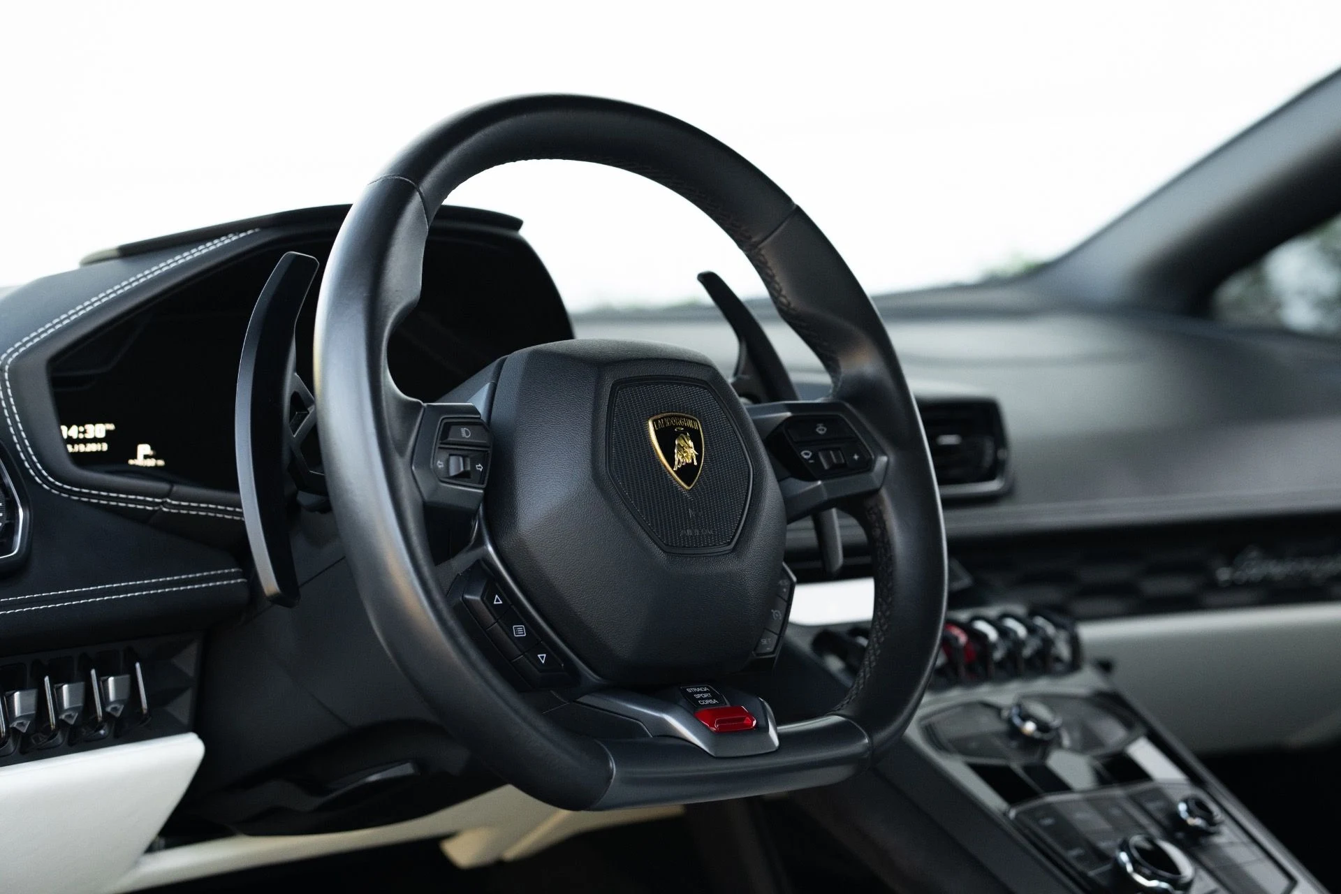 mph004_4085916290_Used_2016_Lamborghini_Huracan_LP_610_4_1771995727_40b5ce0dcf