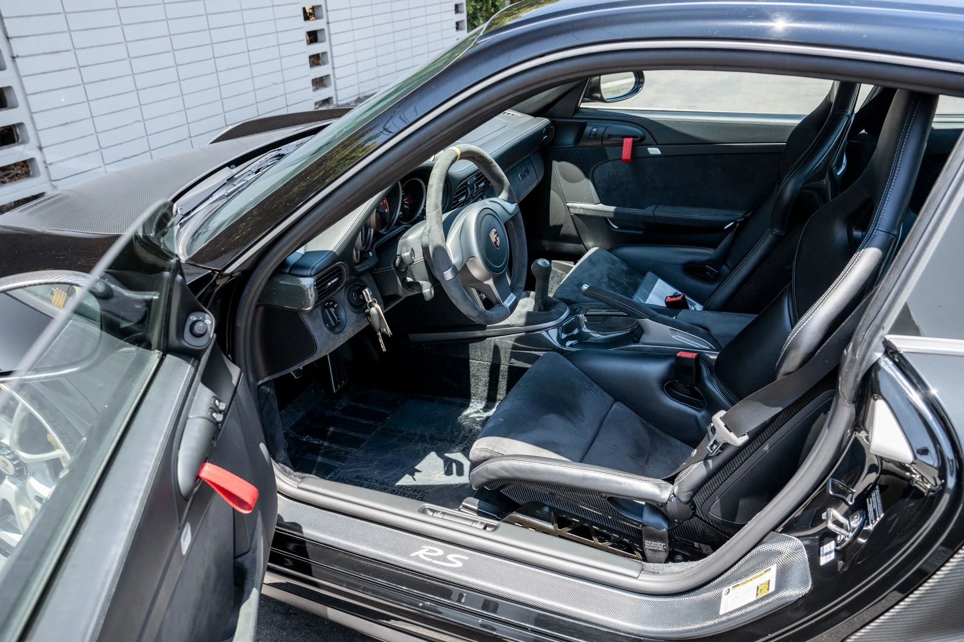 mph004_4087214944_Used_2011_Porsche_911_GT_2_RS_1752601689_f8a7e287f6