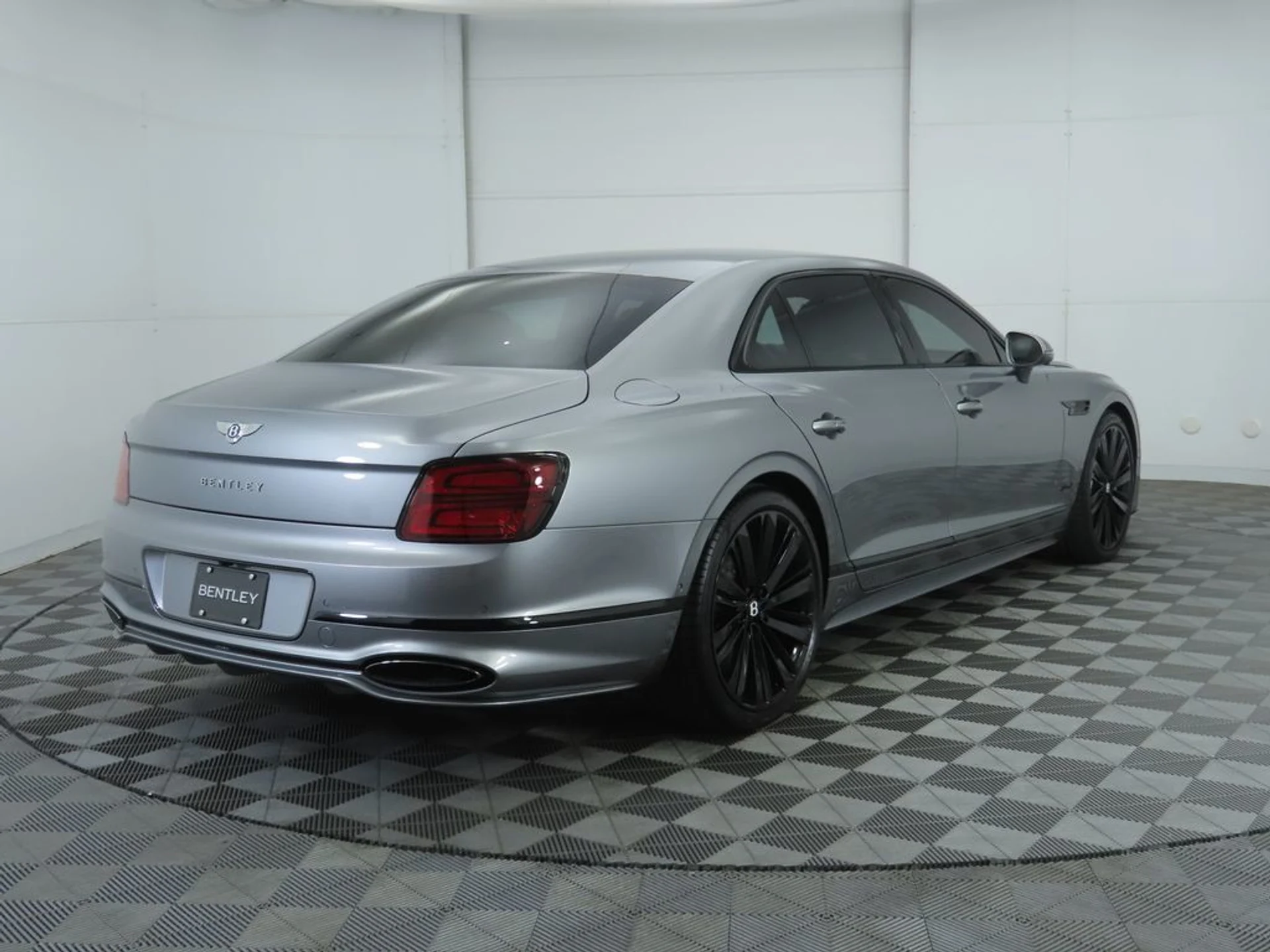 mph004_4087404876_new_2025_bentley_flying_spur_speedsedan_8119_22908719_5_1024_0542cc0acf