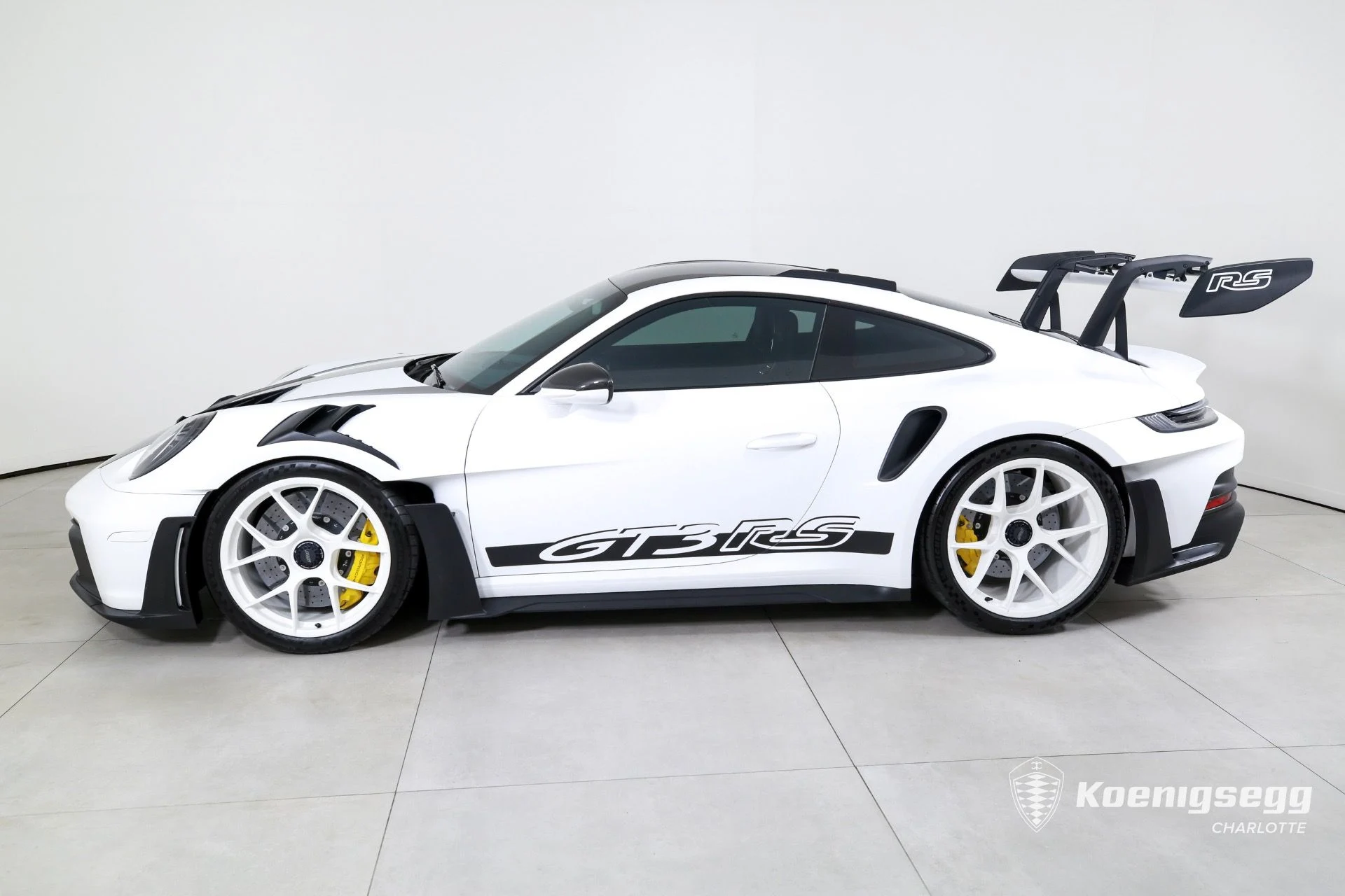 mph004_4091502632_Used_2024_Porsche_911_GT_3_RS_1761086106_505538945c