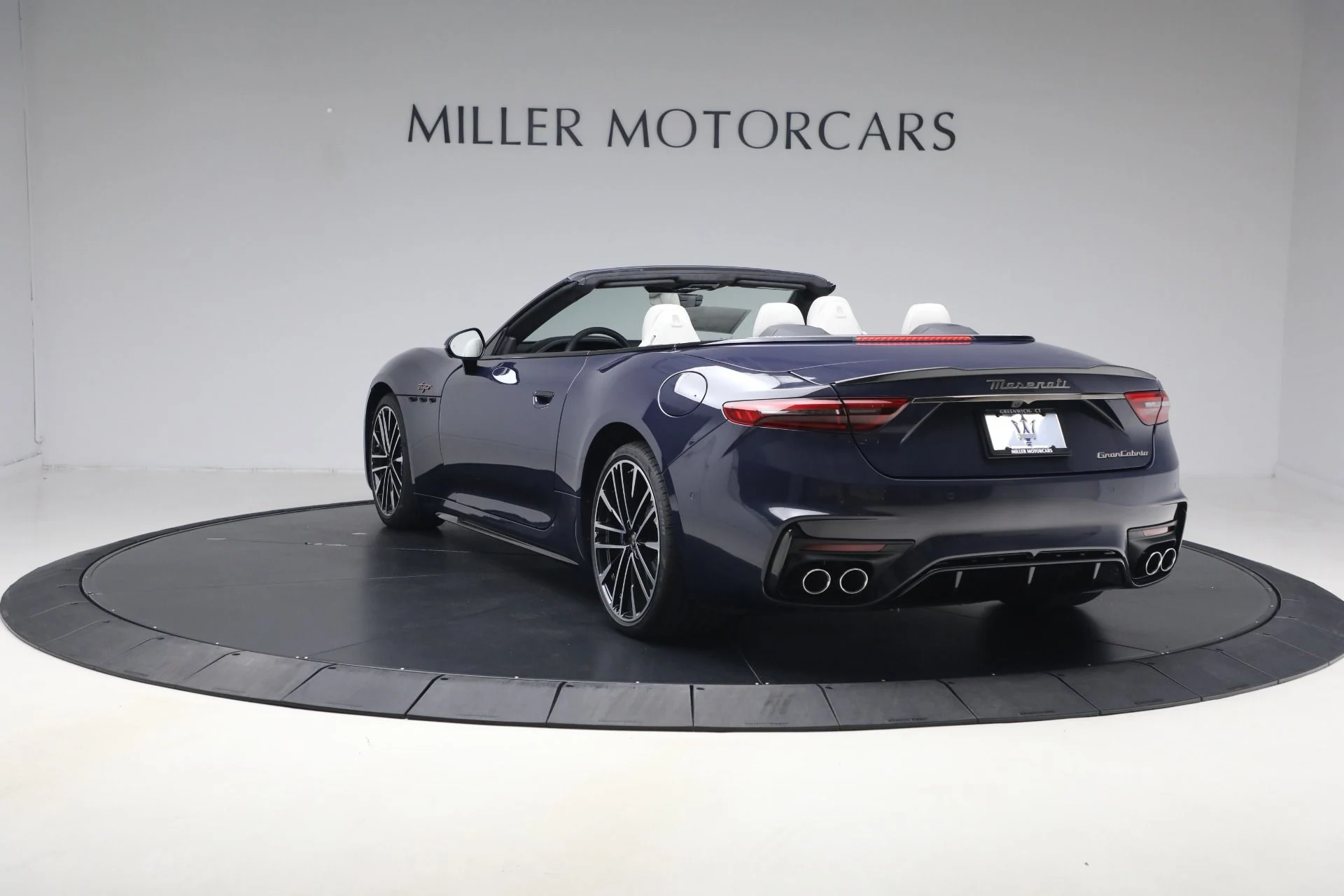 mph004_4101890890_New_2026_Maserati_Gran_Cabrio_Trofeo_1777995538_fe4e5f44b6