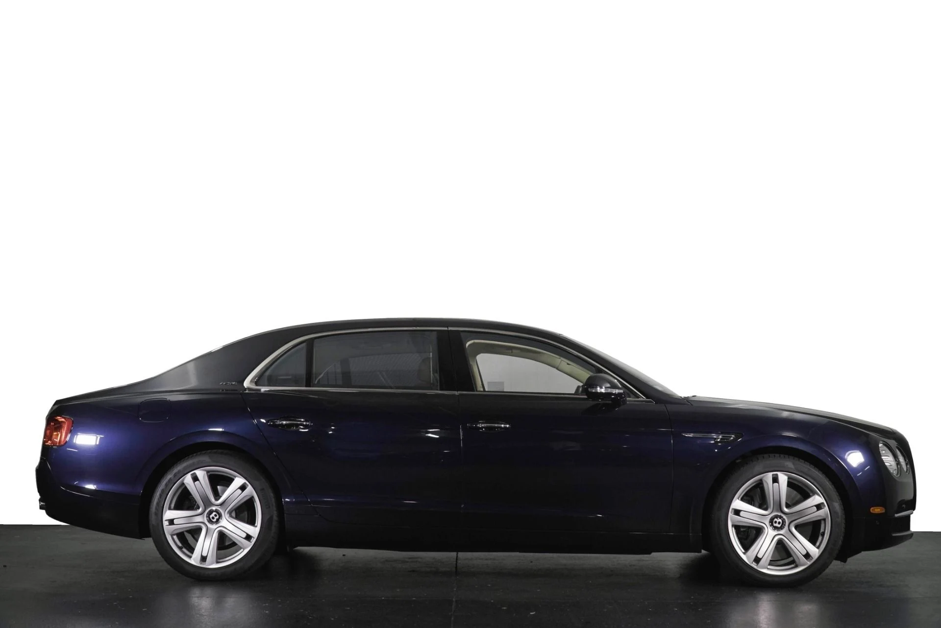 mph004_4110769460_Used_2014_Bentley_Flying_Spur_1787320963_eb5150bfed