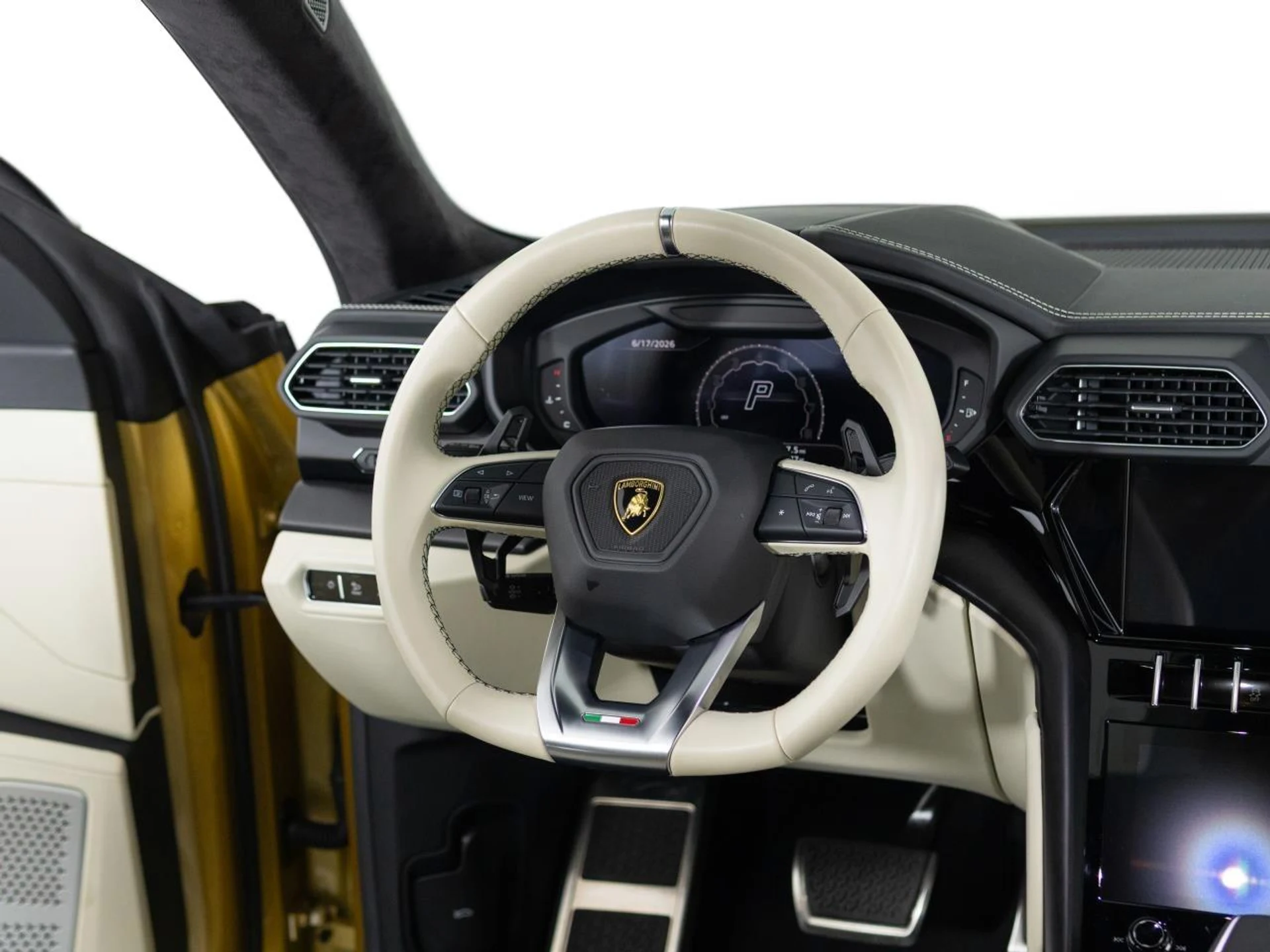mph004_4132957023_Used_2023_Lamborghini_Urus_S_1785169230_7604853a53
