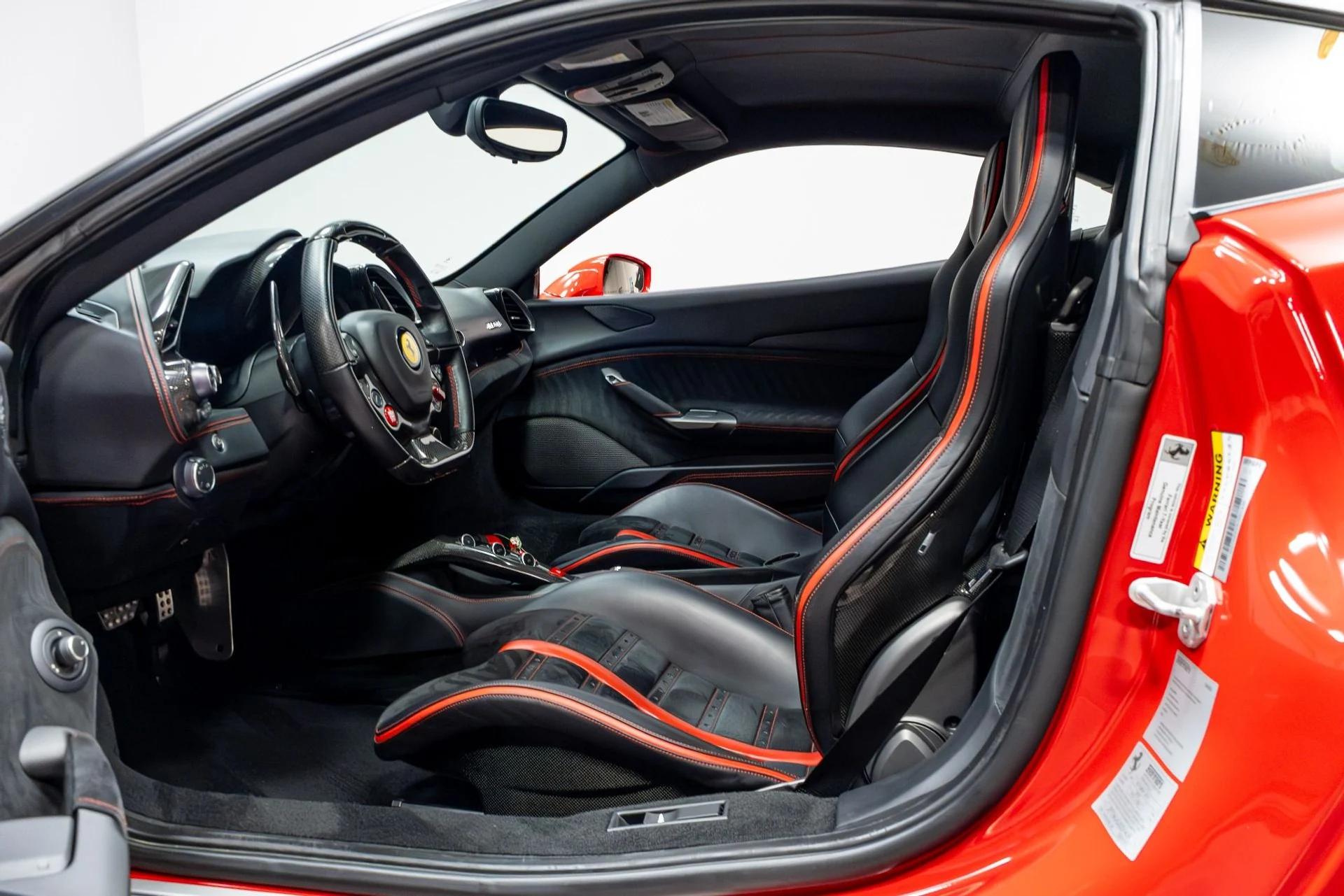 mph004_4135047848_Used_2018_Ferrari_488_GTB_1775864640_2b4389e4de