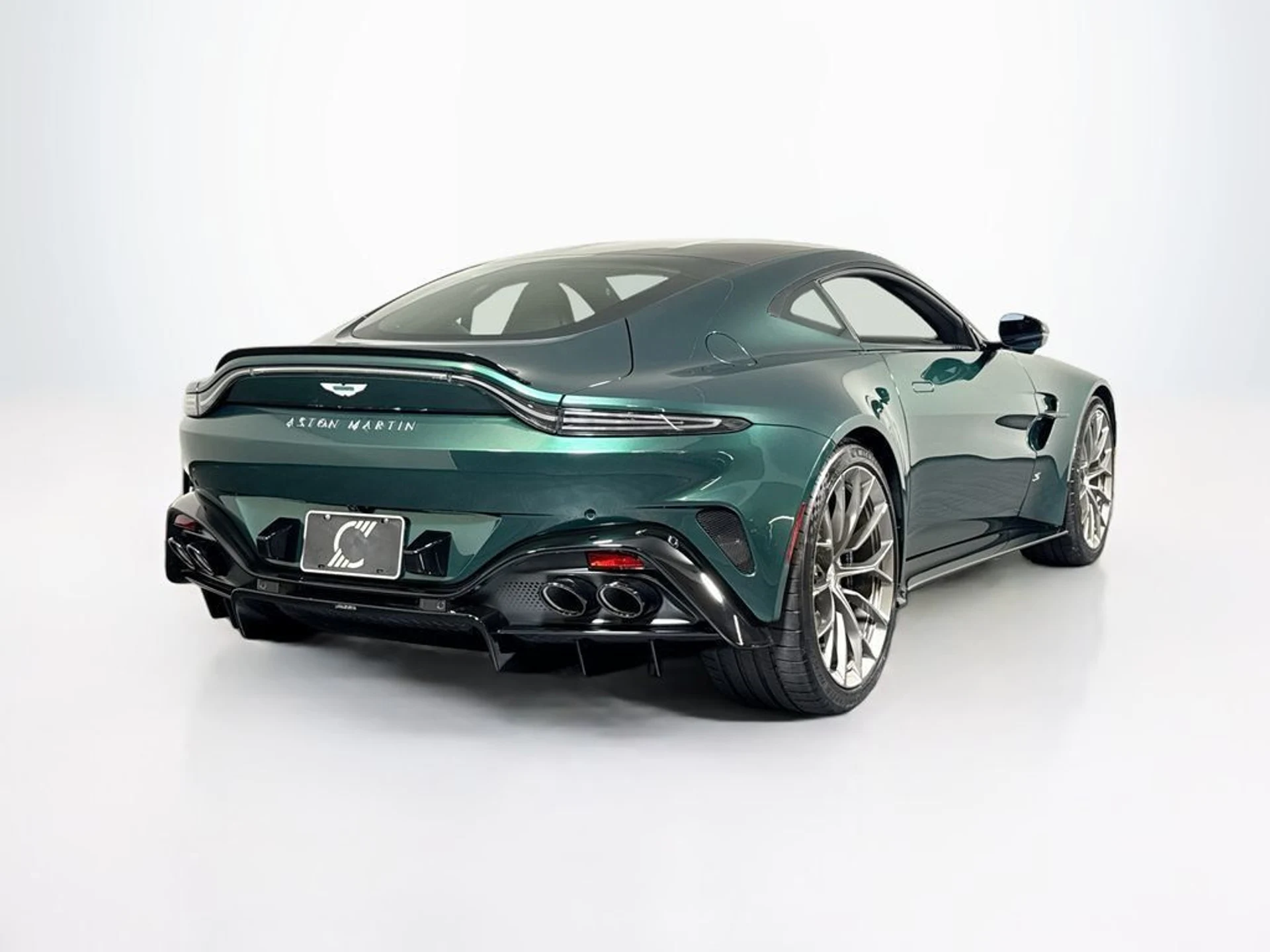 mph004_4143493199_new_2026_aston_martin_vantage_scoupe_11350_23038314_5_1024_a54bf37820