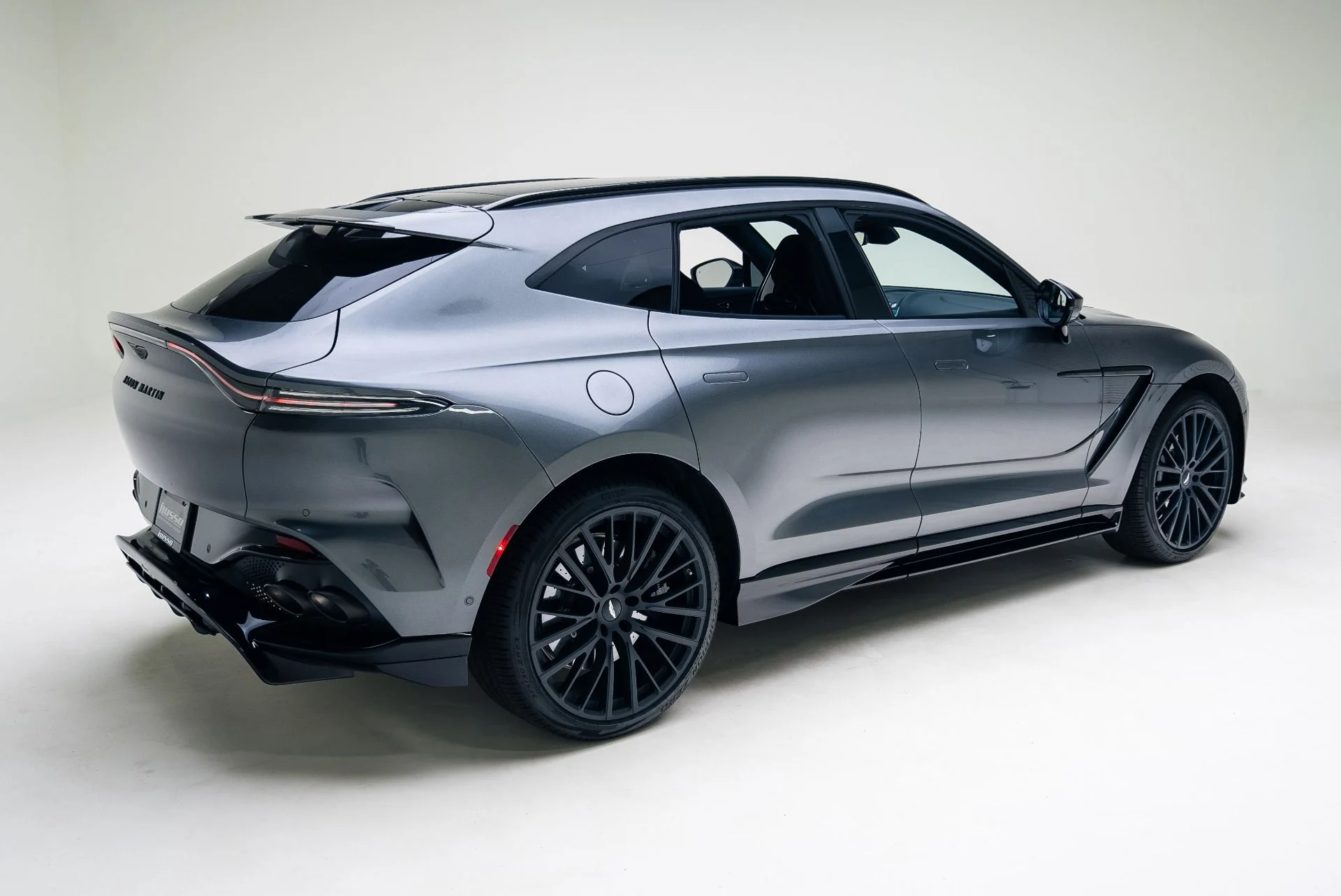 mph004_4148599690_Used_2023_Aston_Martin_DBX_707_1767147113_e70c73cec3