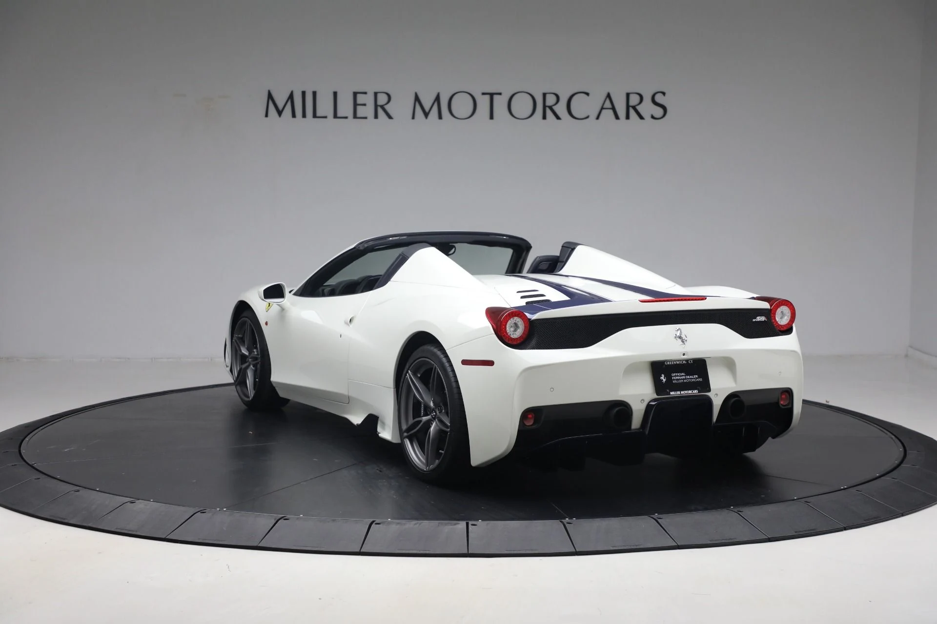 mph004_4154675140_Used_2015_Ferrari_458_Speciale_1738699258_bf5416a903