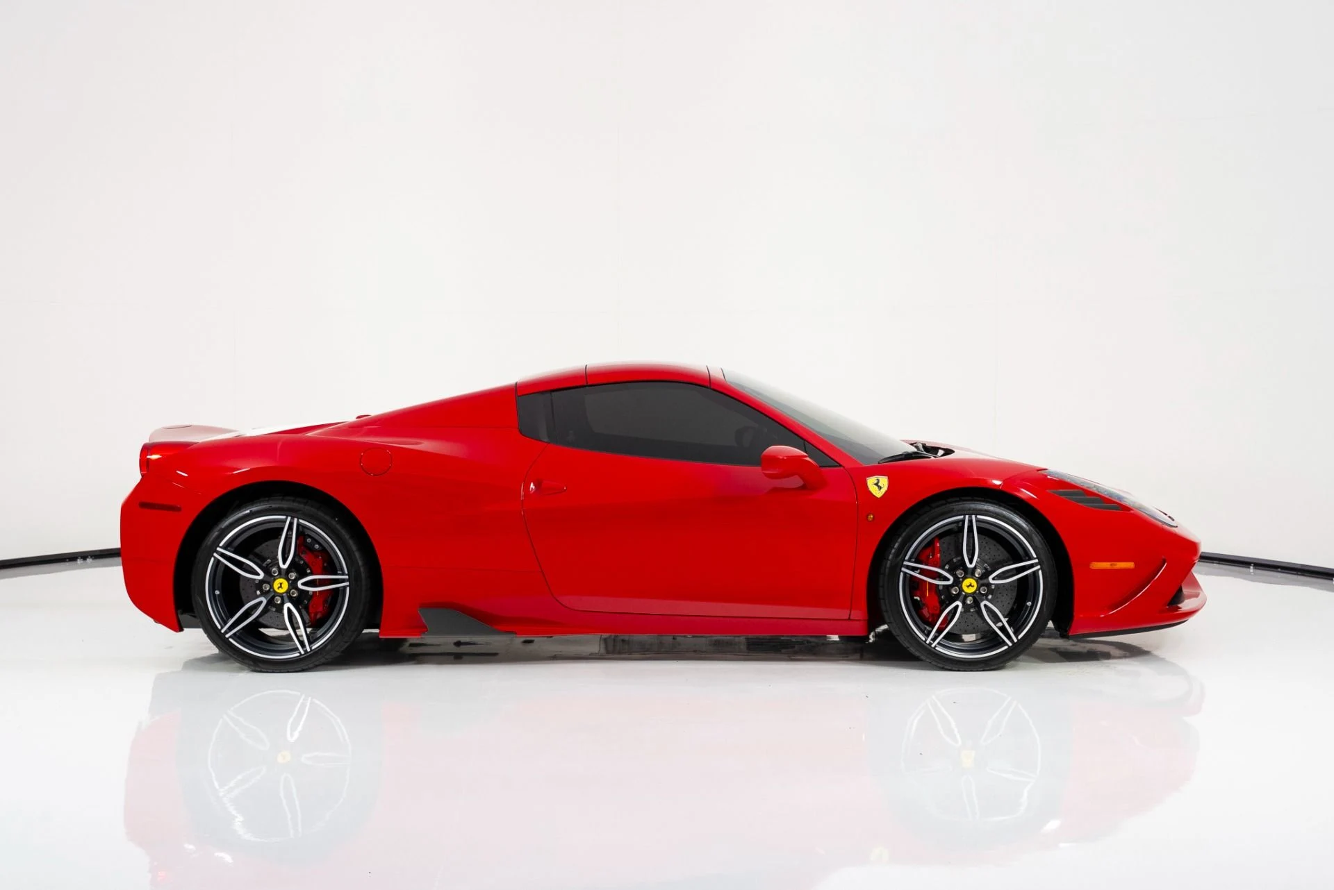 mph004_4158746815_Used_2015_Ferrari_458_Speciale_Aperta_1760122835_b7ef8932c7