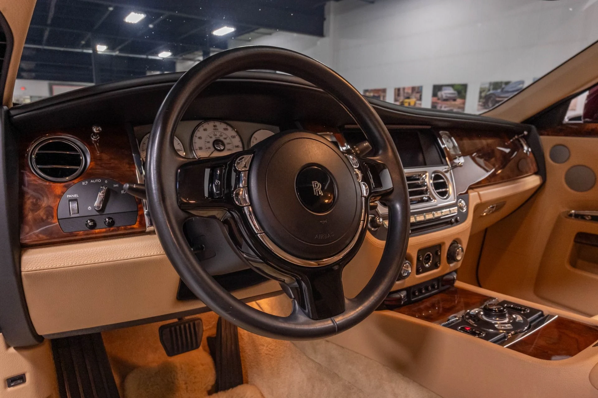 mph004_4160551796_Used_2011_Rolls_Royce_Ghost_1785190431_3274a0c170