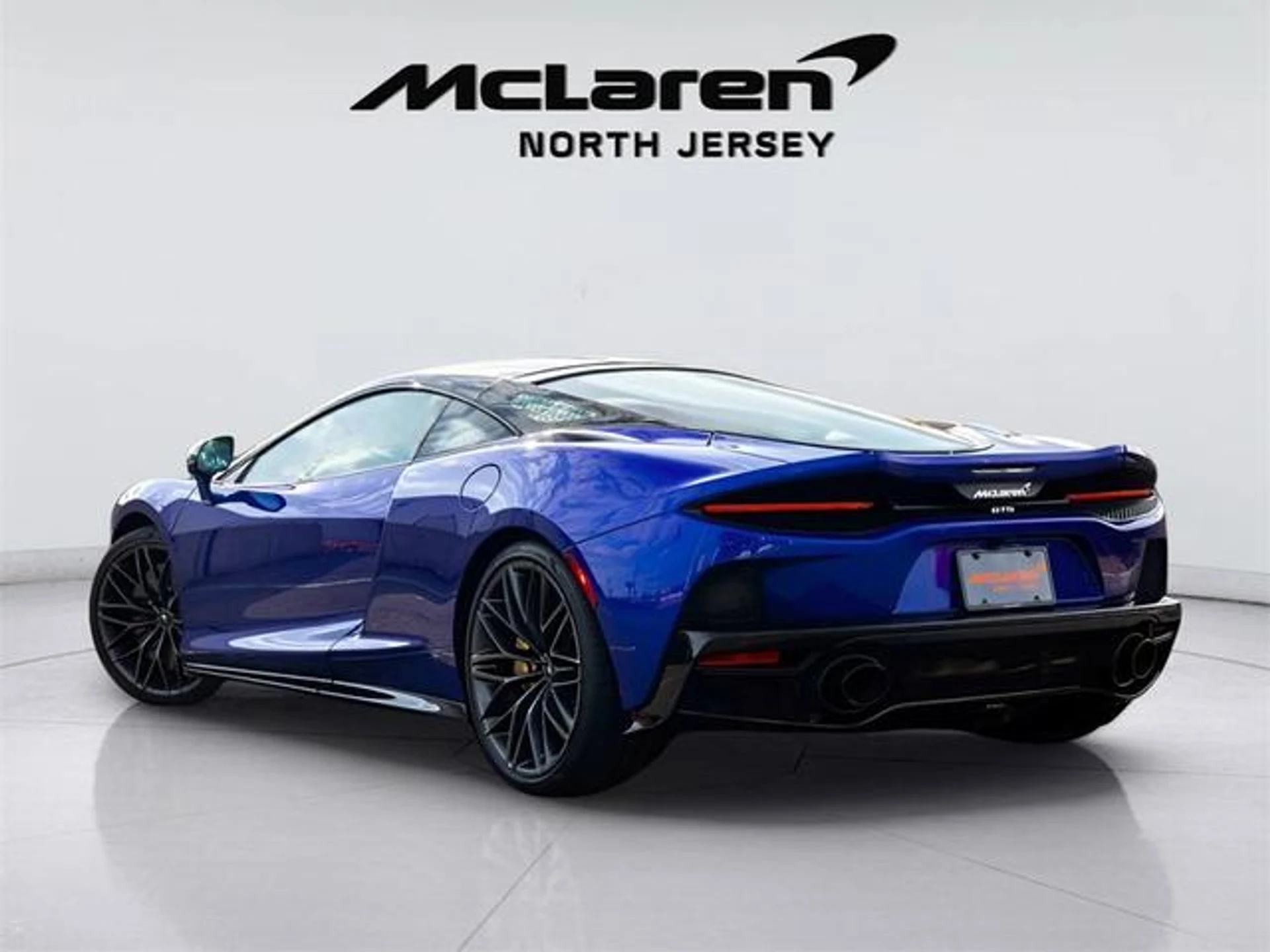 mph004_41637835_s_E44_rp_Cnwi3k5m_7_P_Sz9_UALB_8s_35fbef54cc