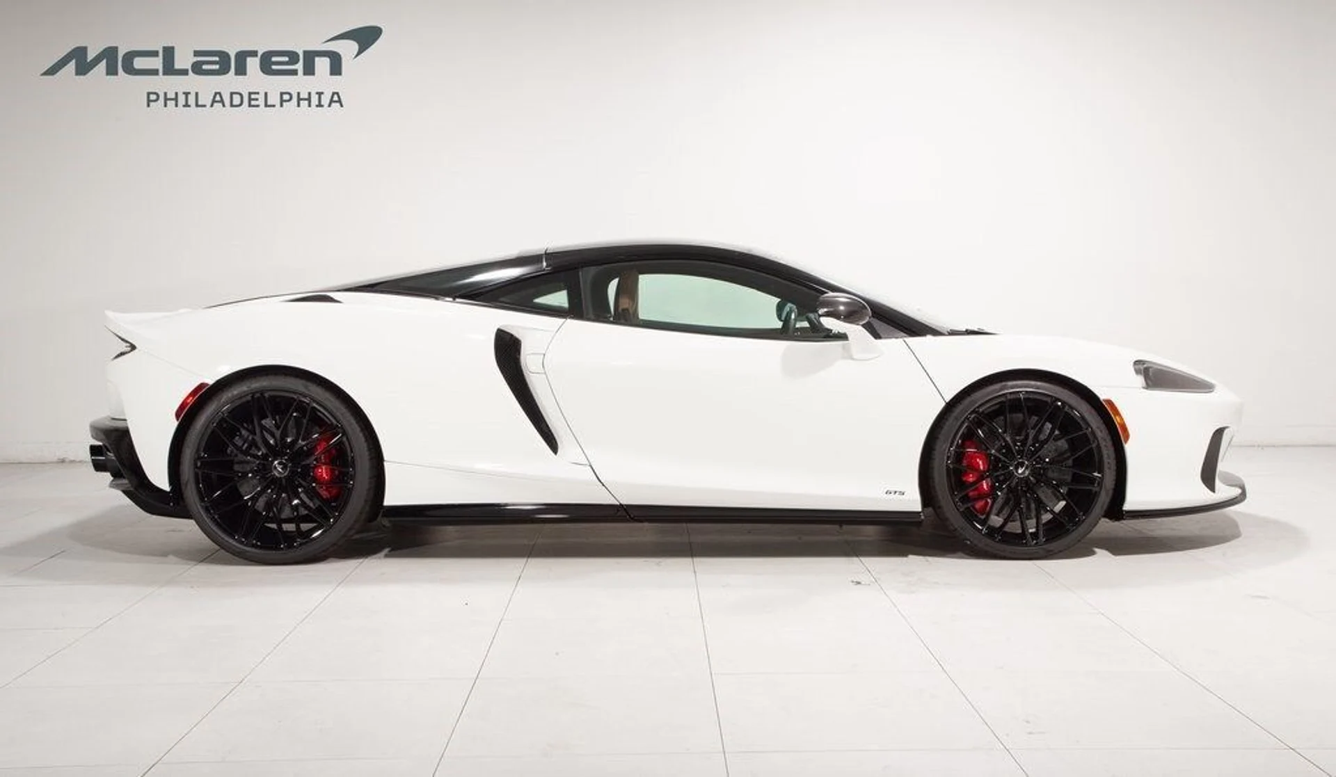 mph004_4169937189_ad9fa65336c7bd682b4e6b4596d94ff1x_790439e2e9