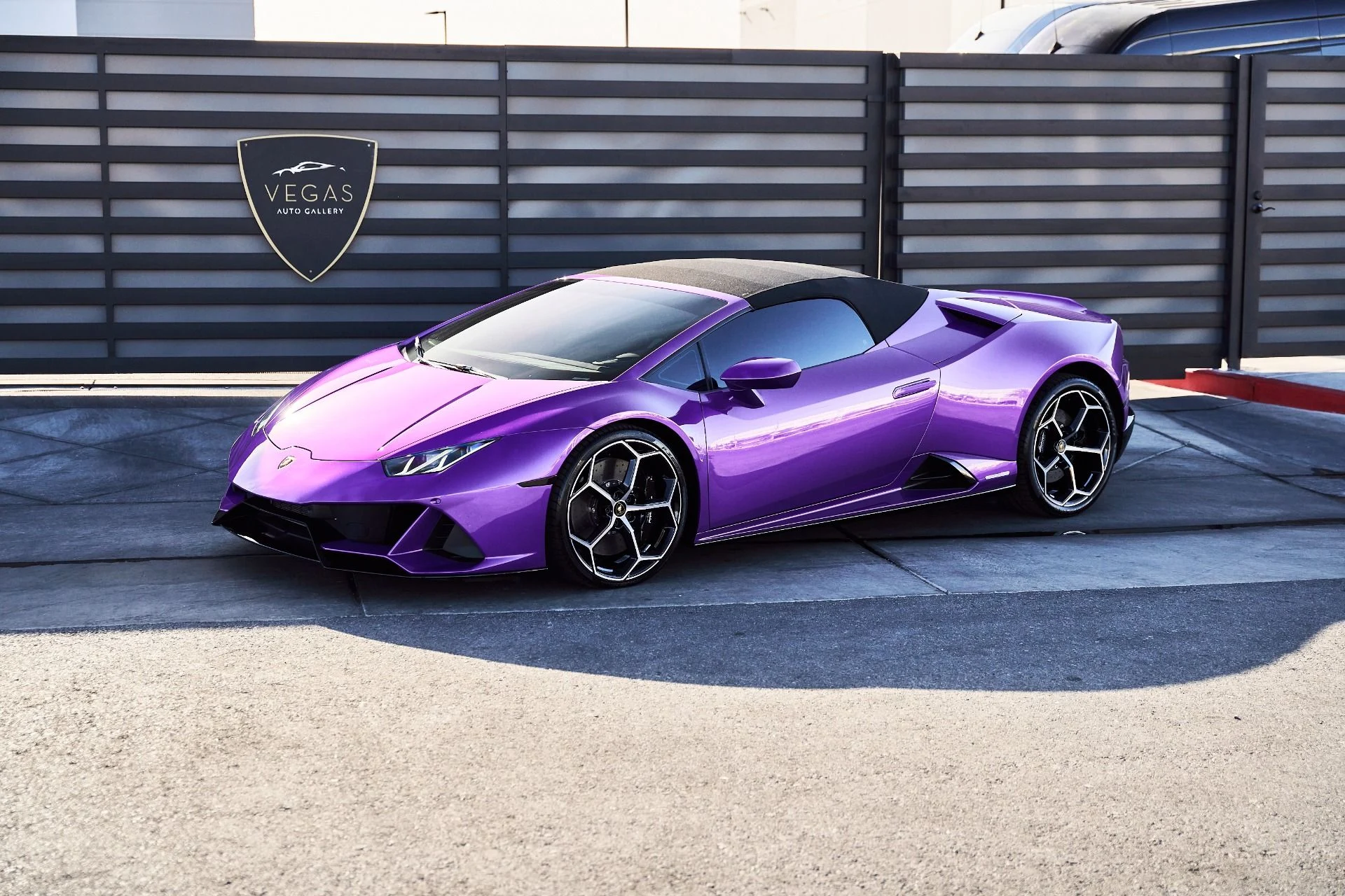 mph004_4170699931_Used_2024_Lamborghini_Huracan_EVO_Base_1774744484_694a399e4d