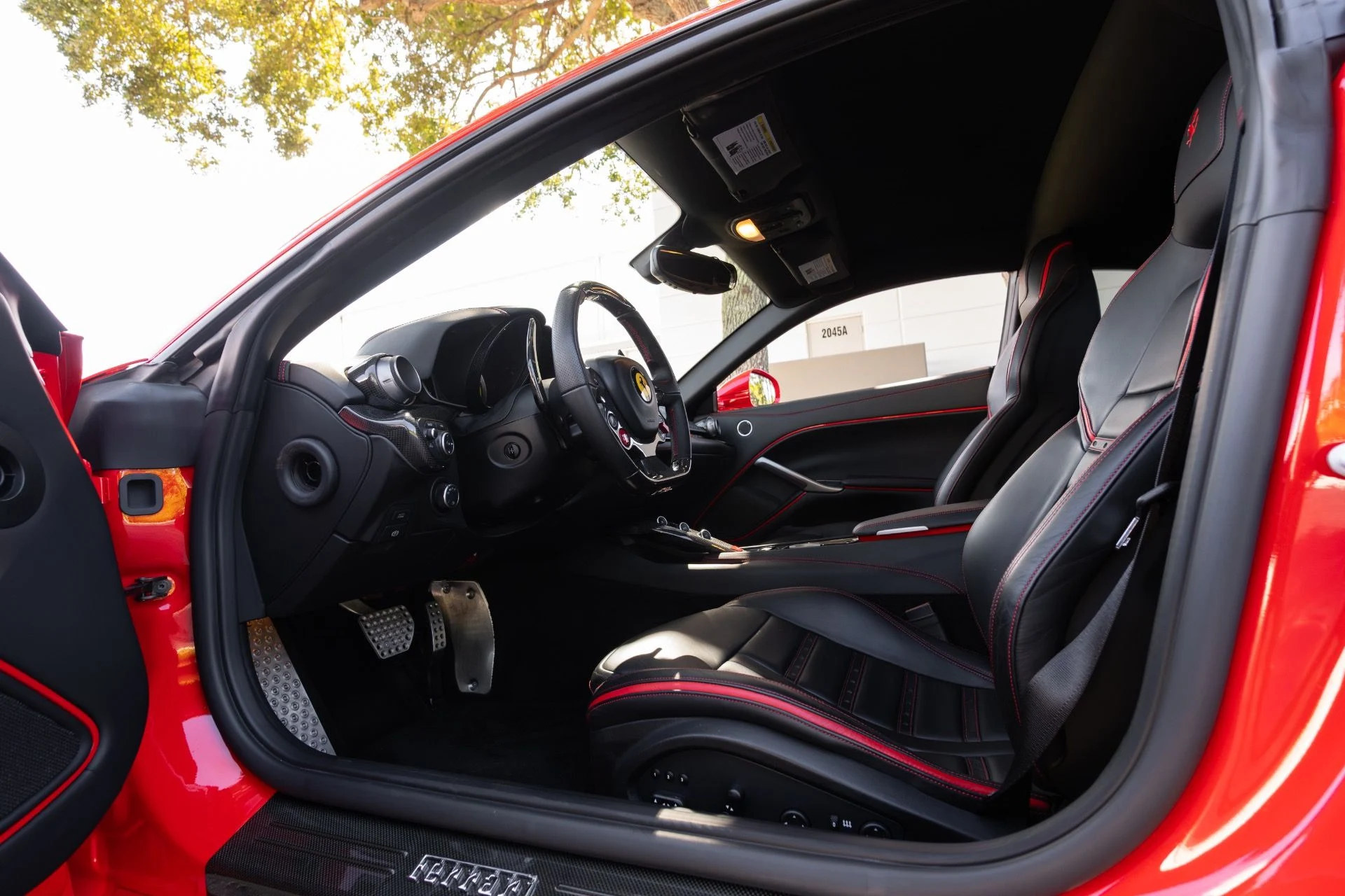 mph004_4173083280_Used_2017_Ferrari_F12berlinetta_1761715050_c6de2b5bd7