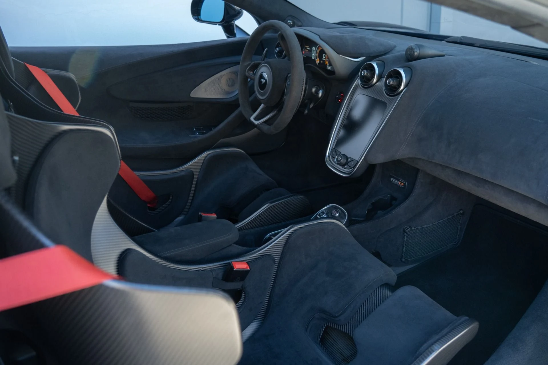 mph004_4185939232_Used_2019_Mc_Laren_600_LT_1755643340_0345884981